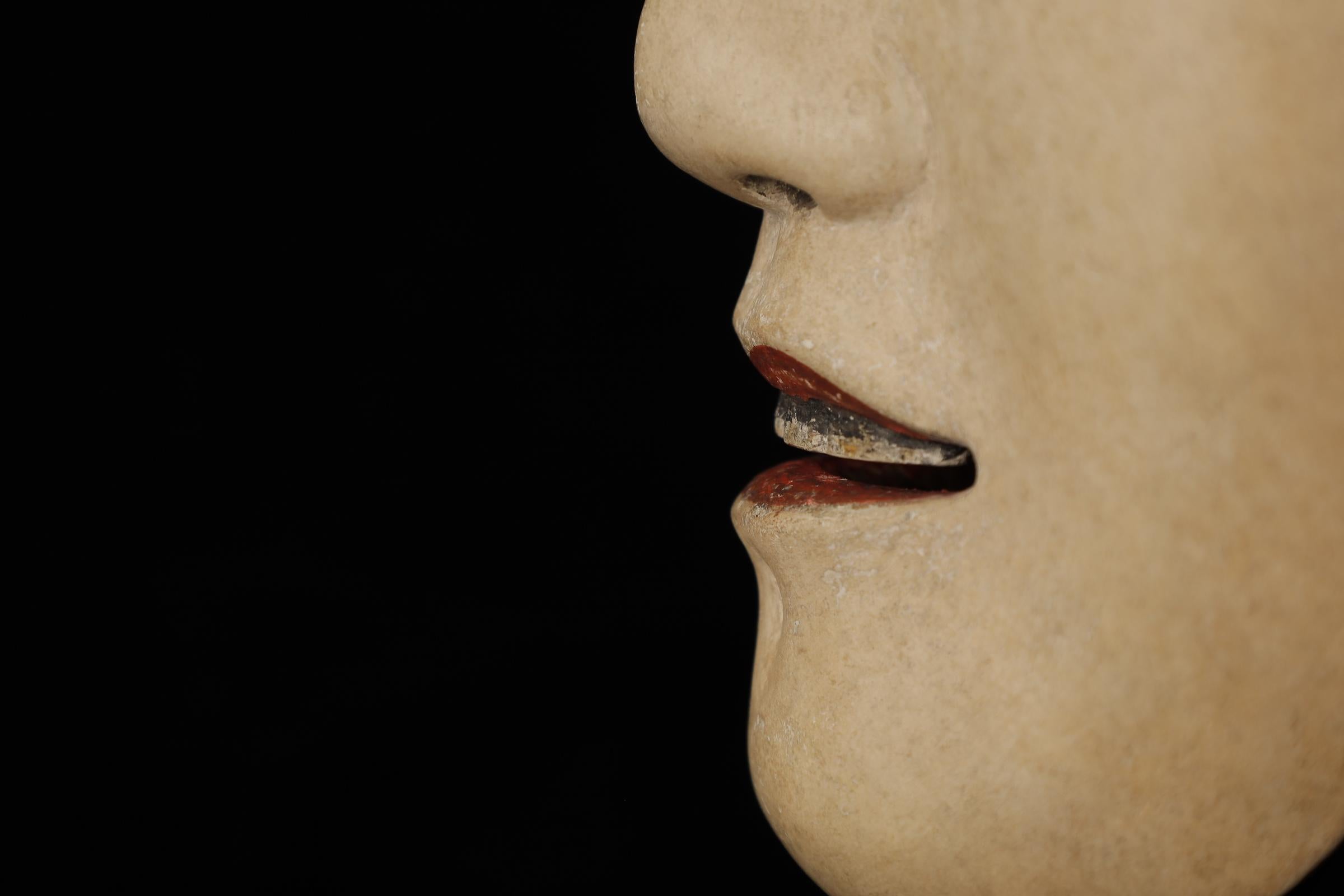 Japanese Noh Mask of Jidō (児童) - noble young woman For Sale 2