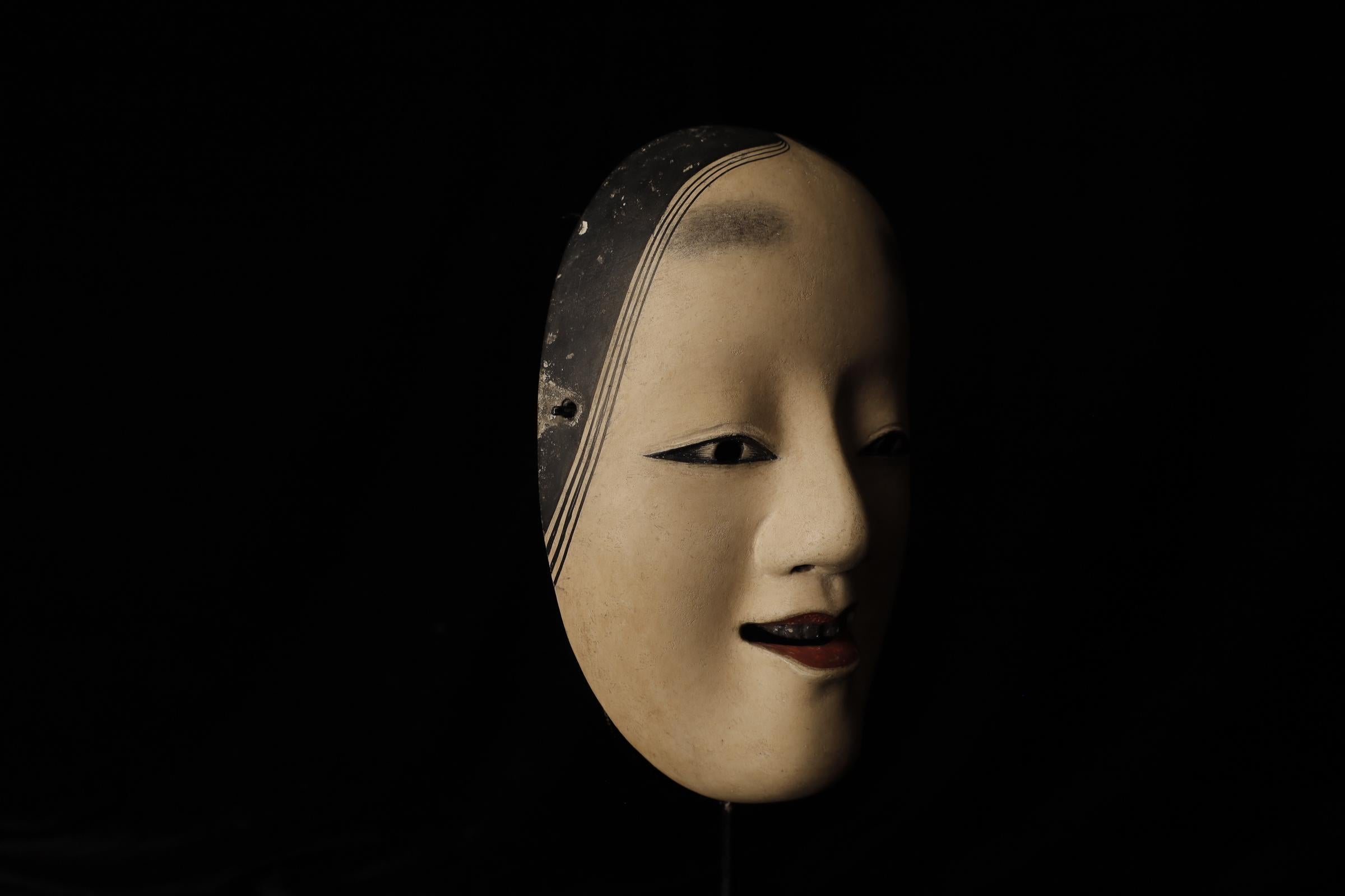 Máscara Noh japonesa de Ko-omote- mujer joven en venta 2