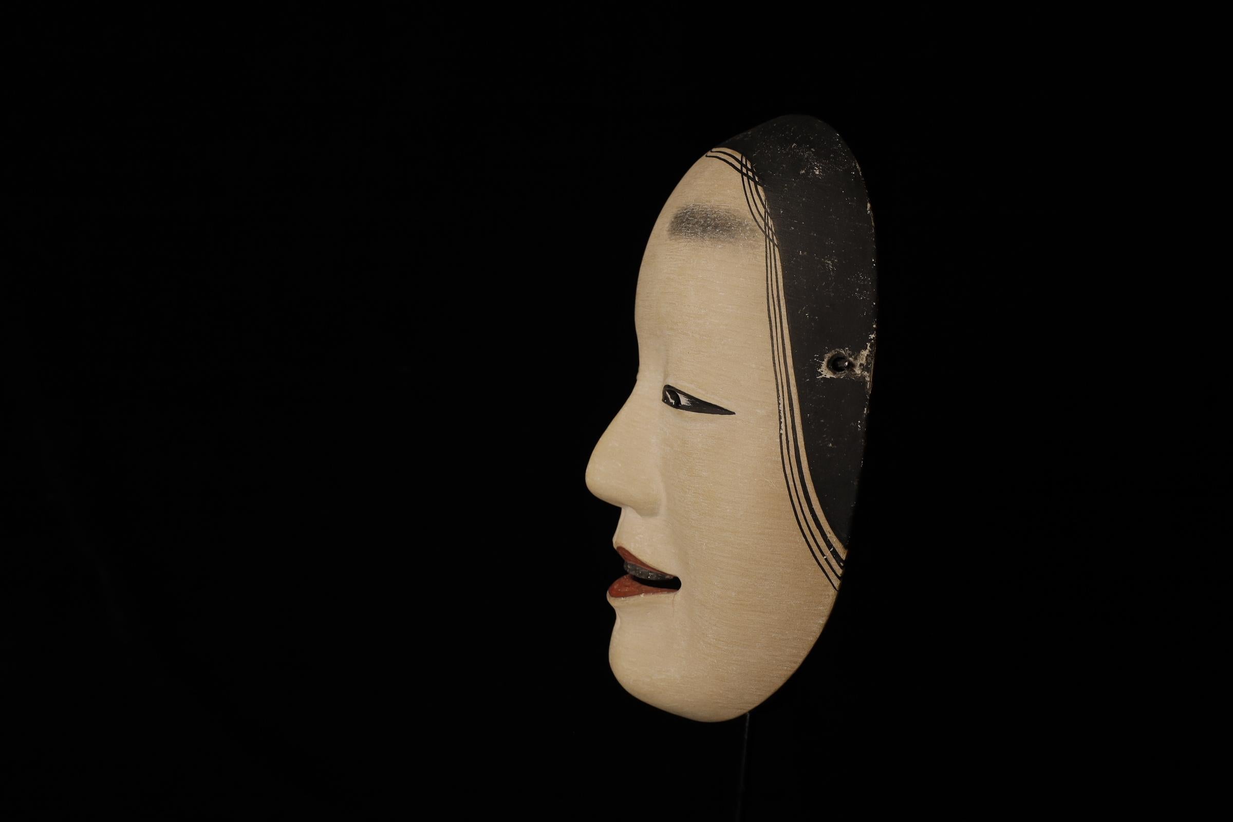 20th Century Japanese Noh Mask of Zō-onna (増女) - noble young woman For Sale