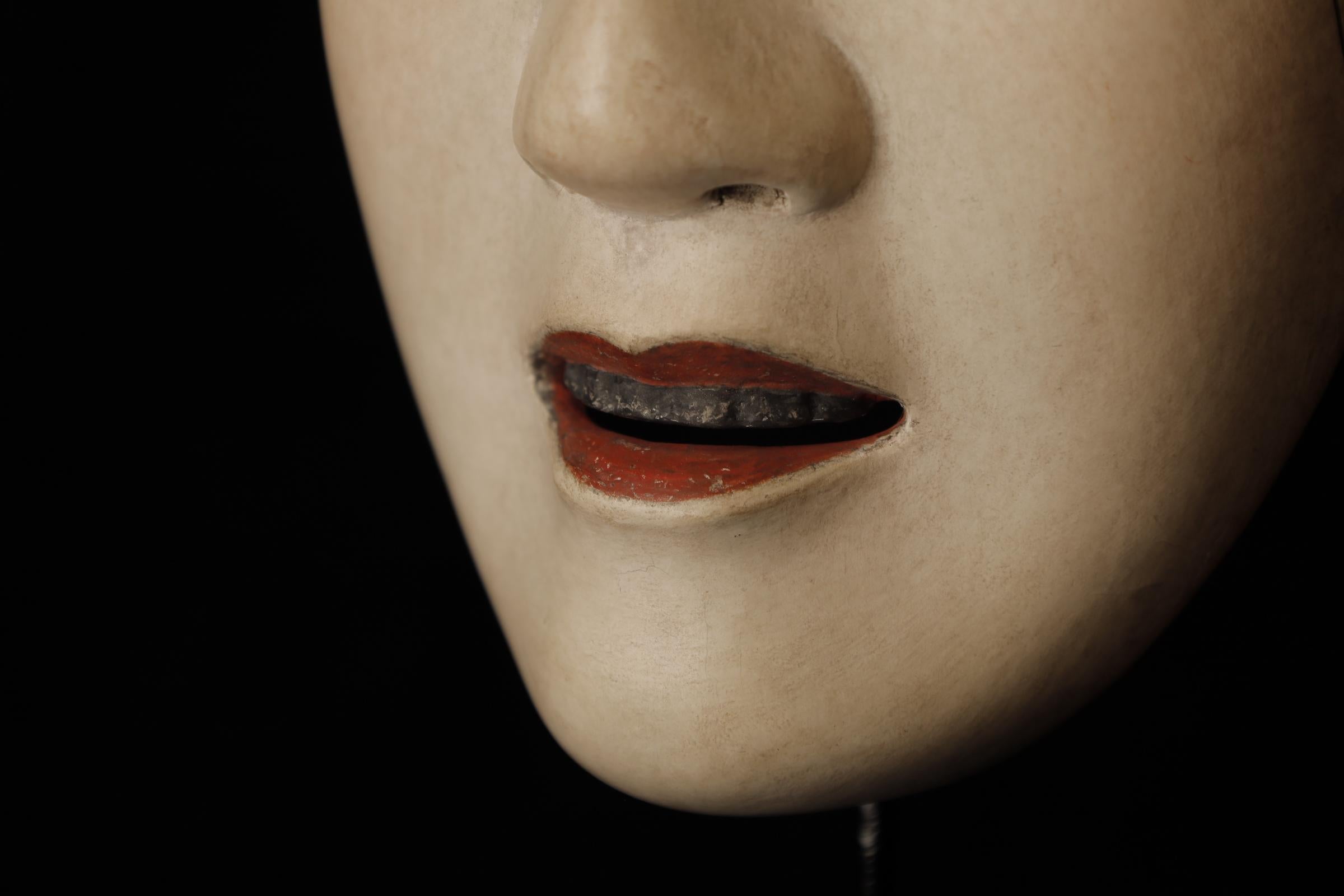 Wood Japanese Noh Mask of Zō-onna (増女) - noble young woman For Sale