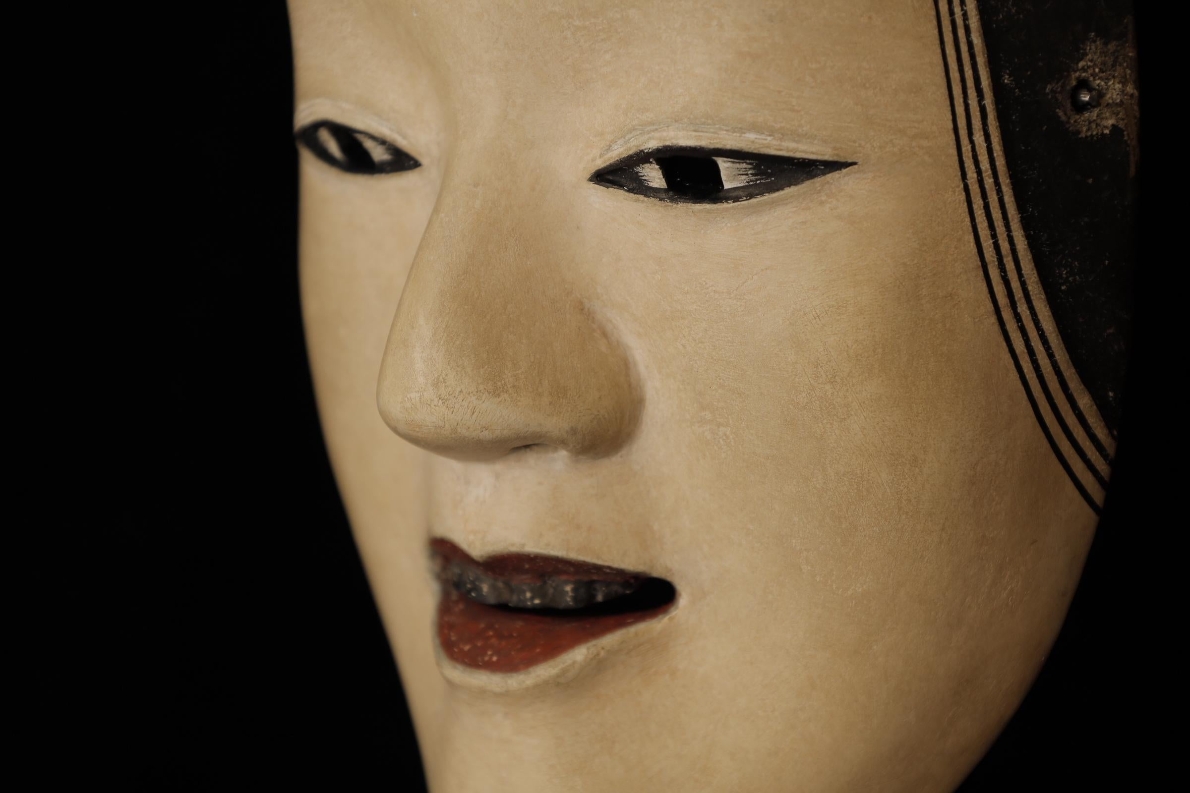 Wood Japanese Noh Mask of Zō-onna (増女) - noble young woman For Sale