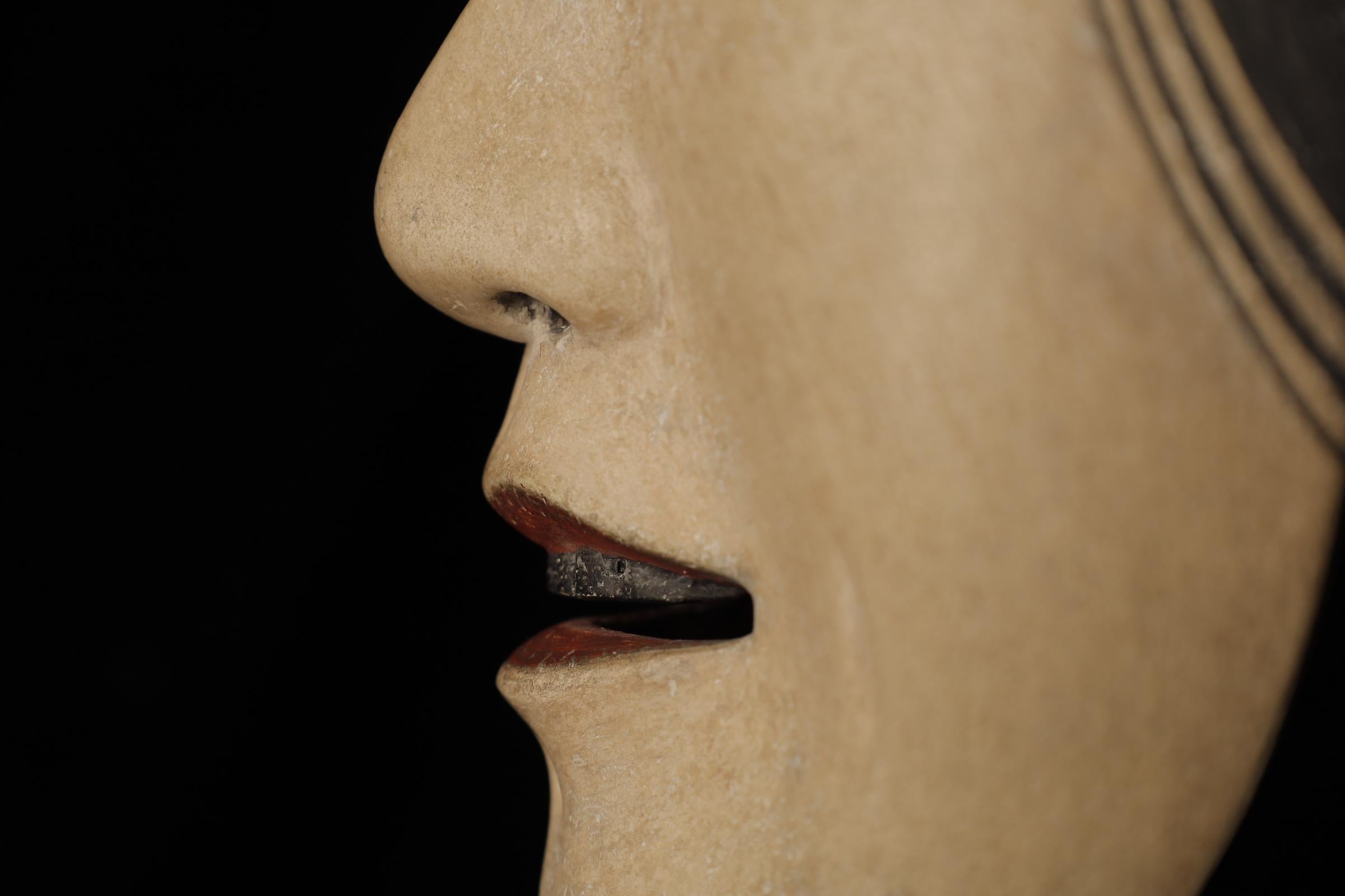 Japanese Noh Theater Mask of a young boy Kashikobito (賢人) For Sale 5