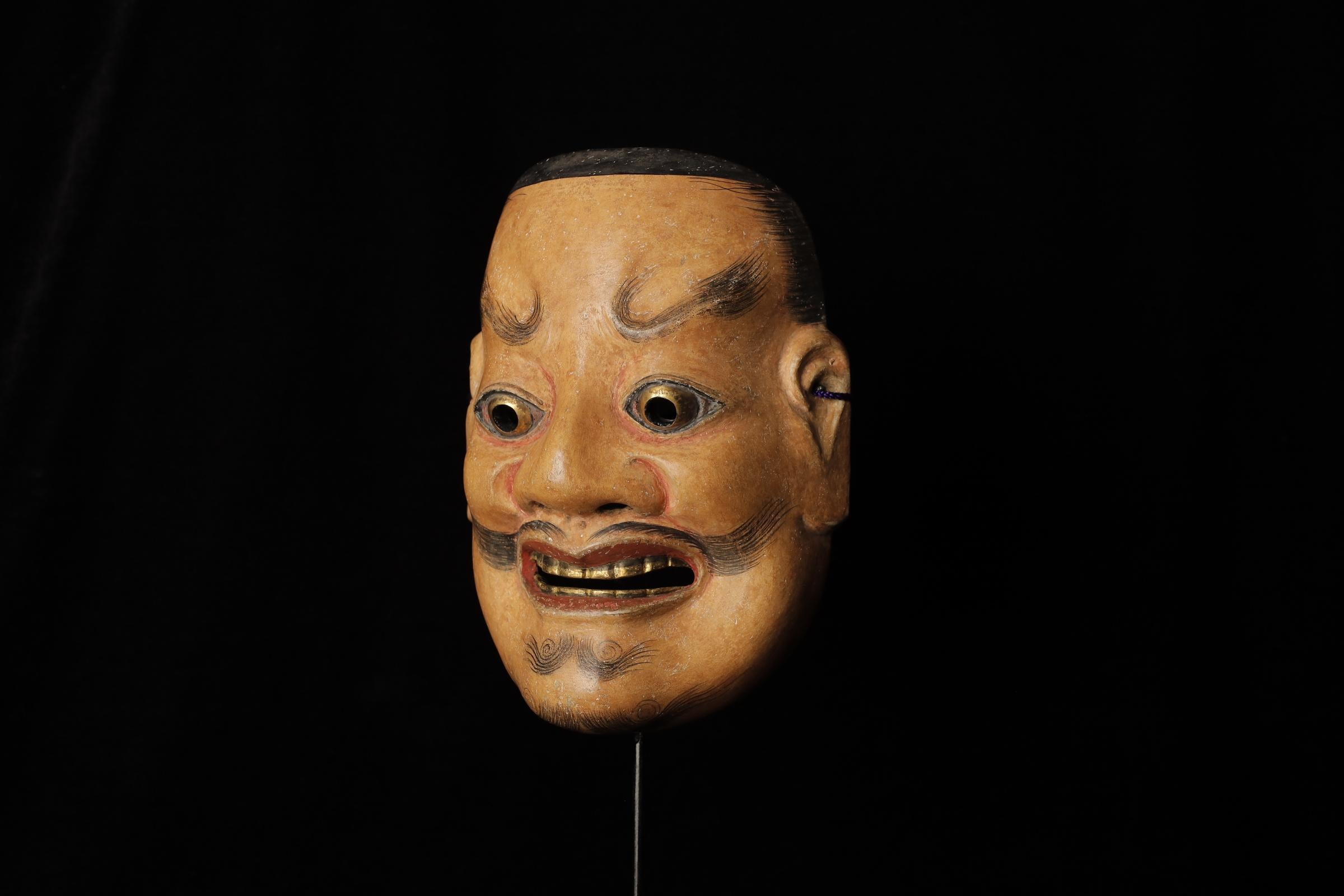 Sculpté à la main Masque de théâtre japonais de Tenjin Attribué à Takada Fuki (1935-2008) en vente
