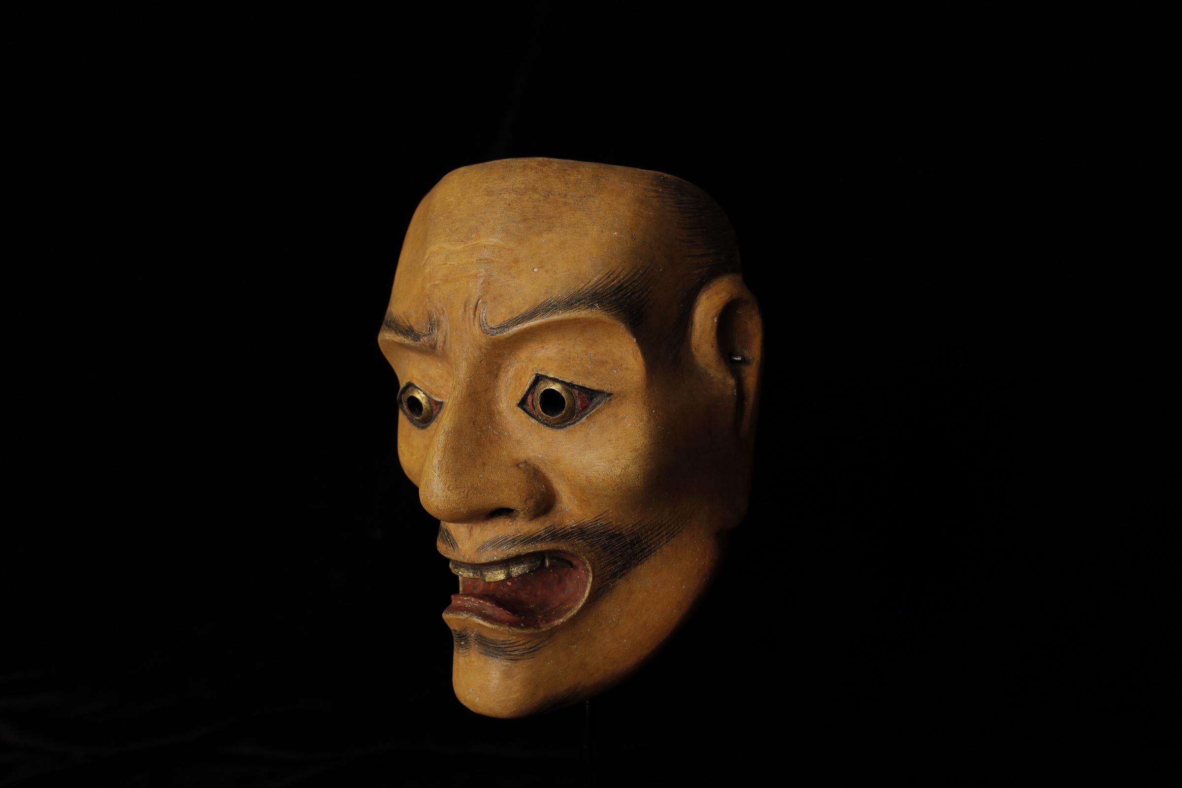 Théâtre japonais Noh Taka (鷹) Masque. Attribué à Takada Fuki (高田 冨季, 1935-2008) Bon état - En vente à Fukuoka, JP