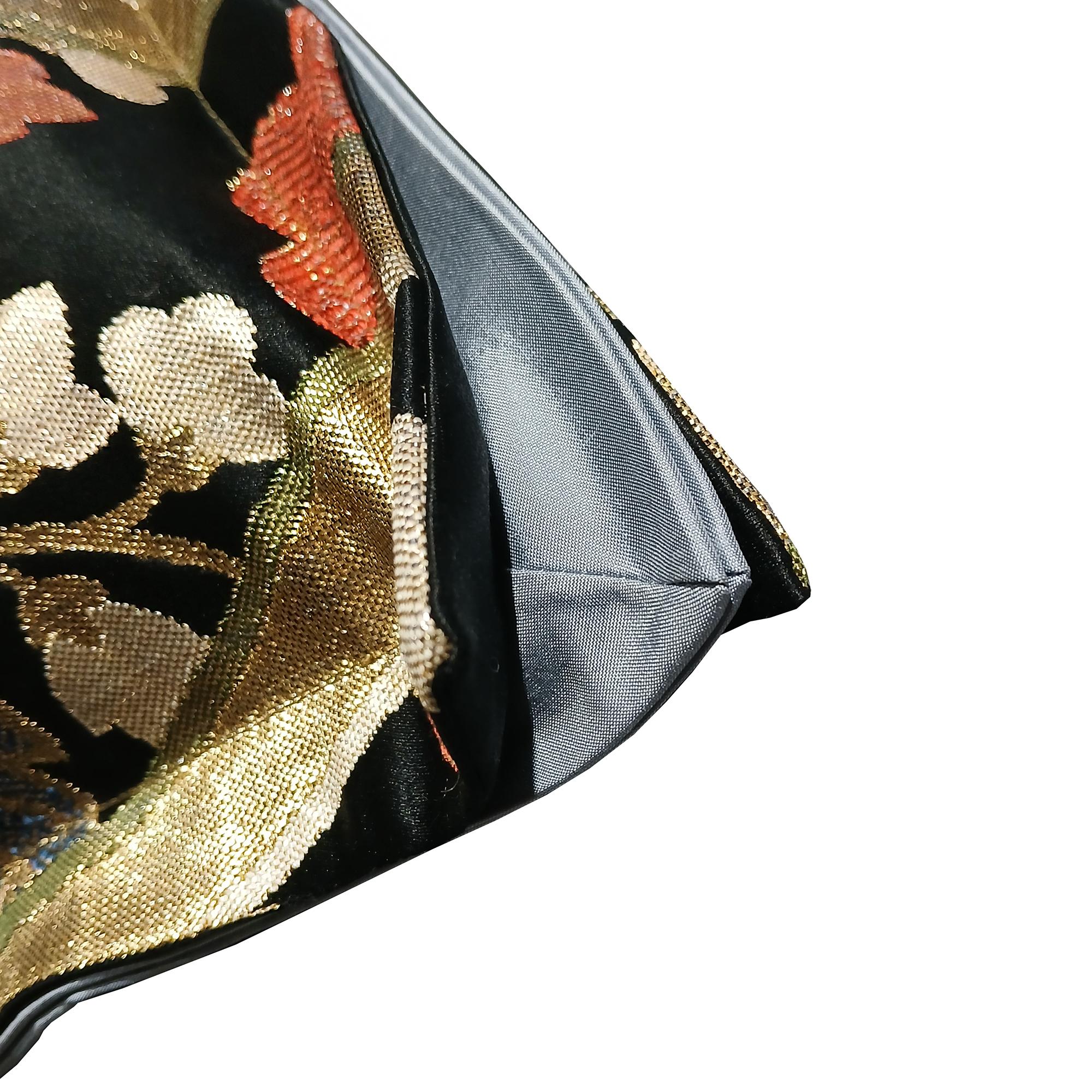 Inizio XX secolo Copricuscino in seta giapponese Obi in vendita