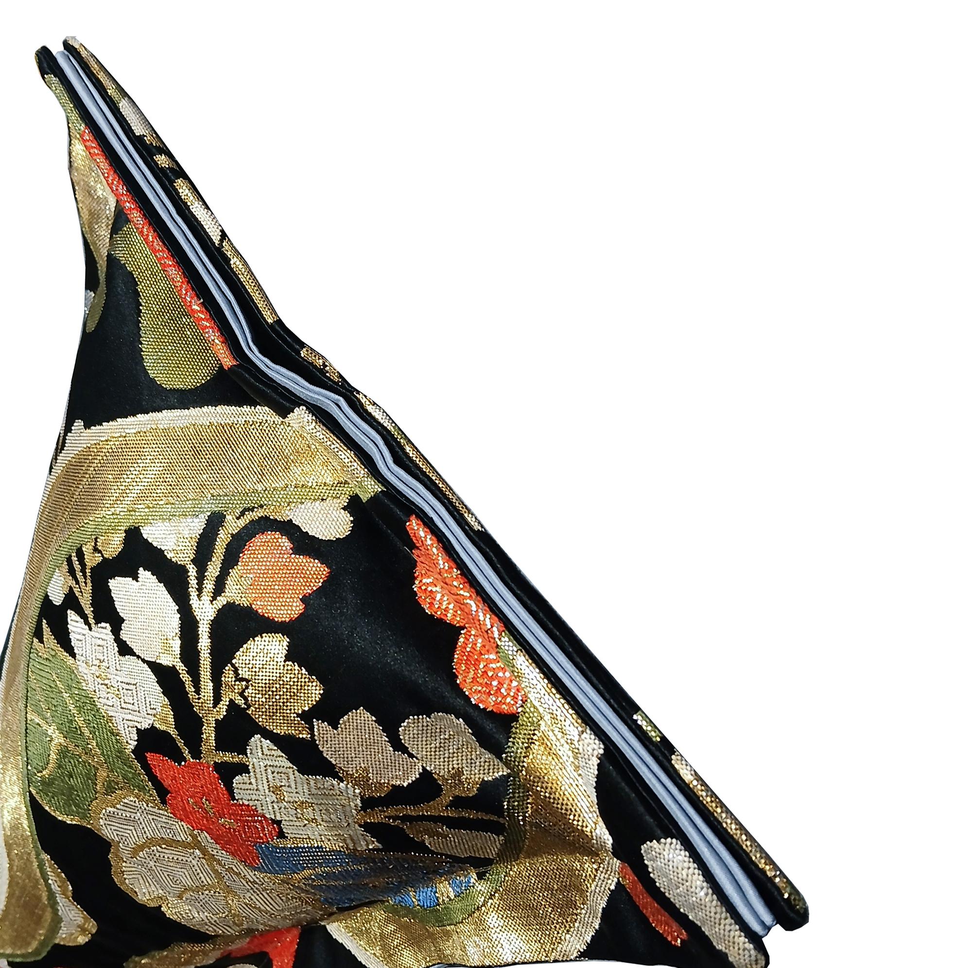 Copricuscino in seta giapponese Obi in vendita 1