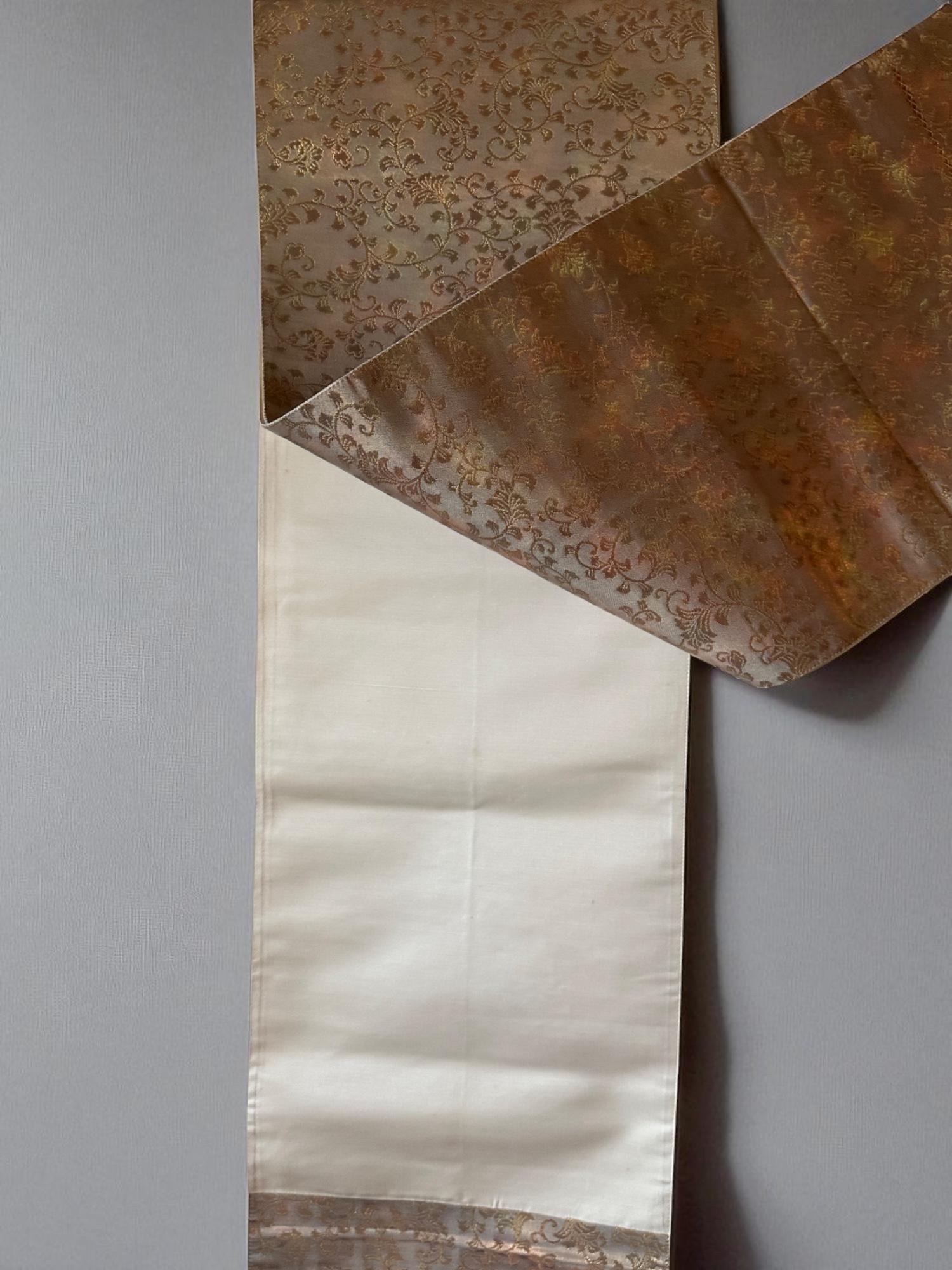 Obi japonais avec motif de paysage et de pavillon - décoration murale, chemin de table en vente 6