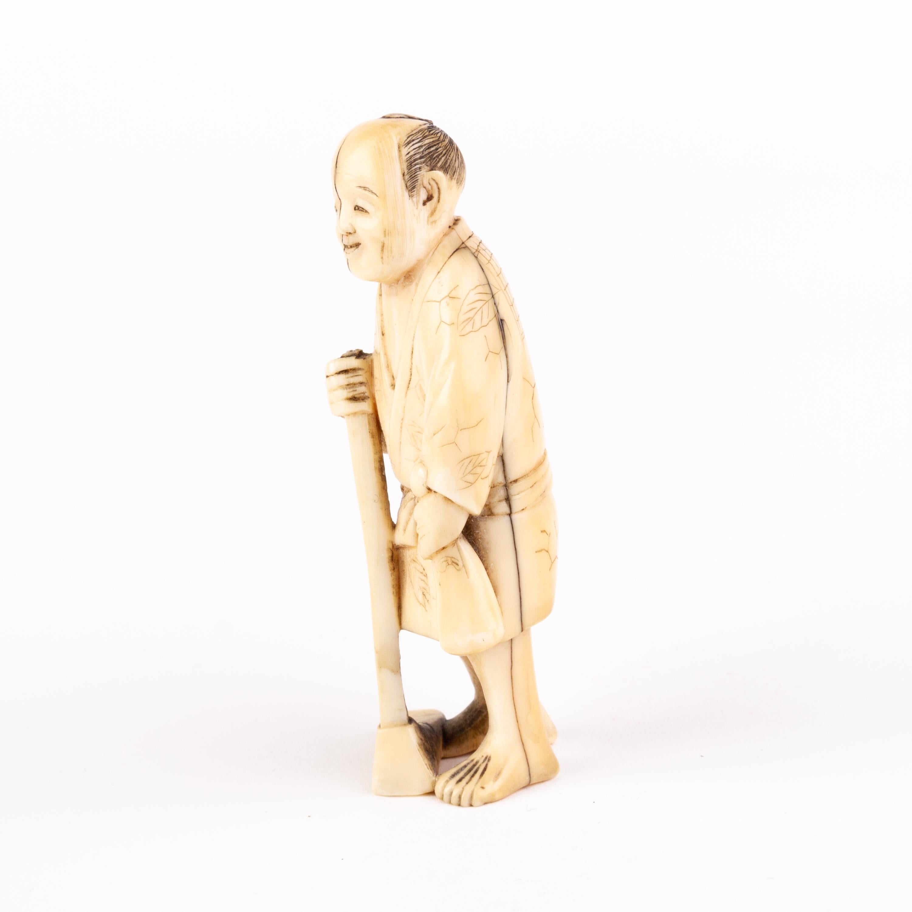 In good condition
From a private collection
Free international shipping
Japanese Okimono Farmer Figure Meiji