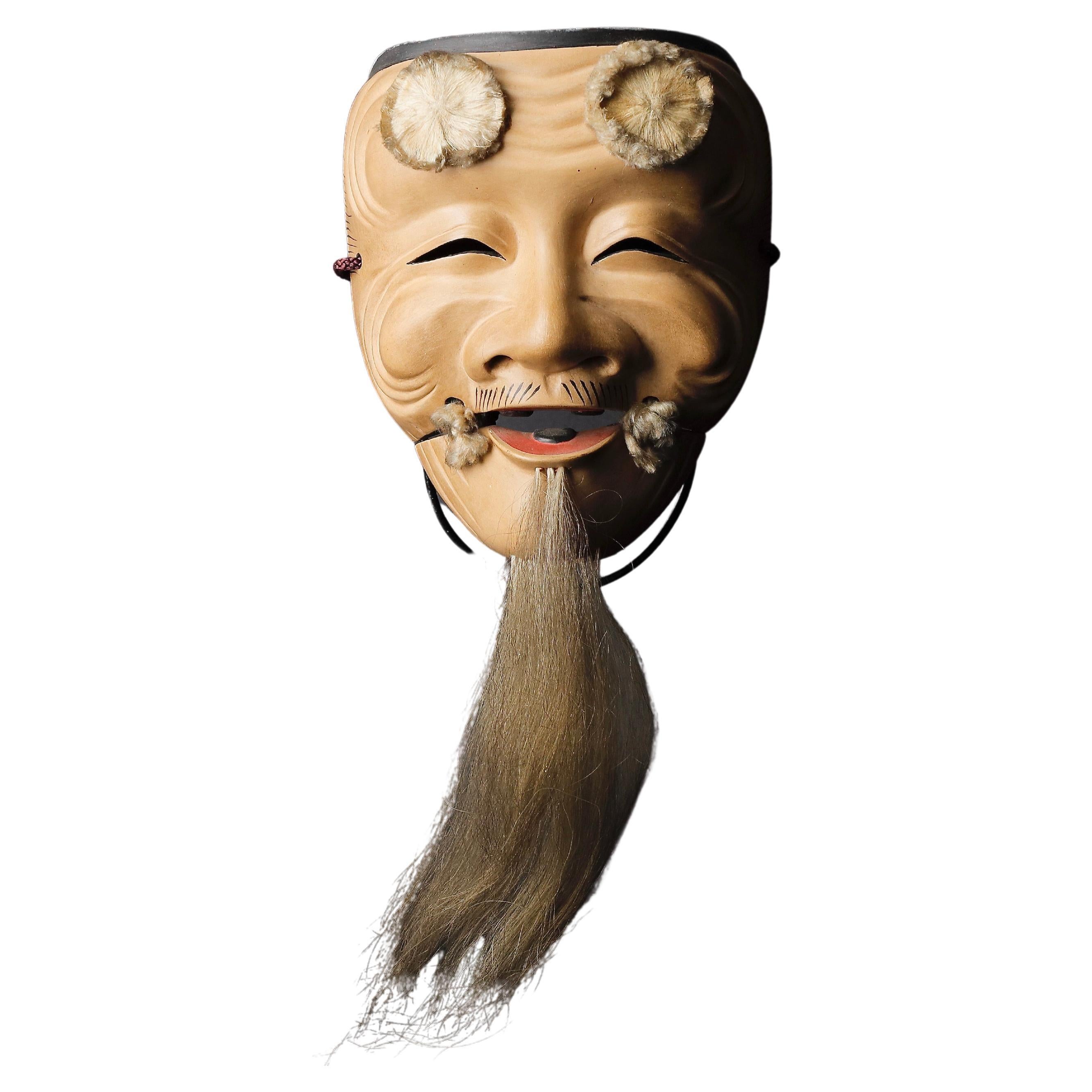 Masque japonais Okina Noh ancien homme avec une longue barbe blanche exprimant la sagesse en vente