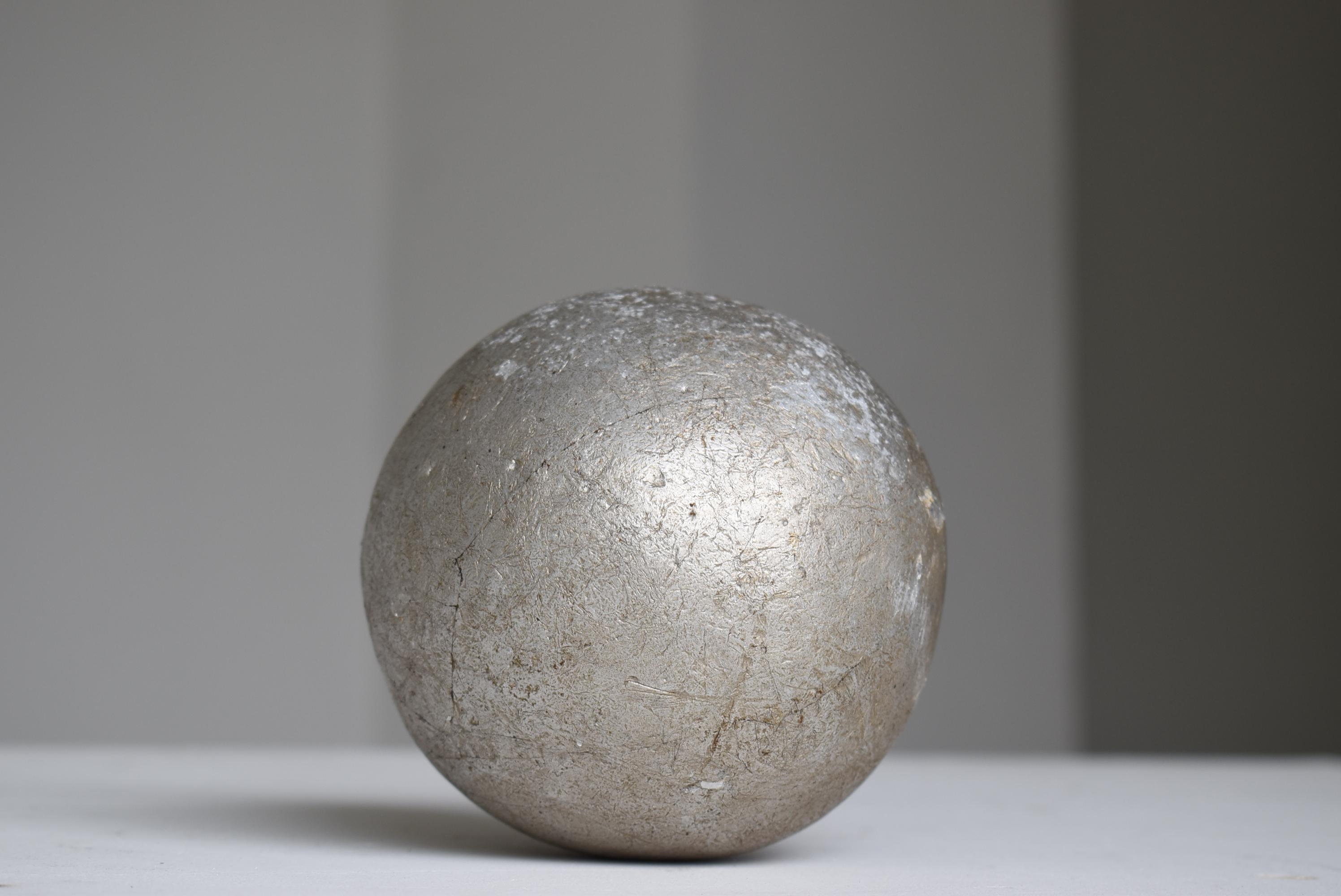 Showa Japanese Old Aluminum Ball 1920s-1950s/Antique Object Figurine Wabisabi Art