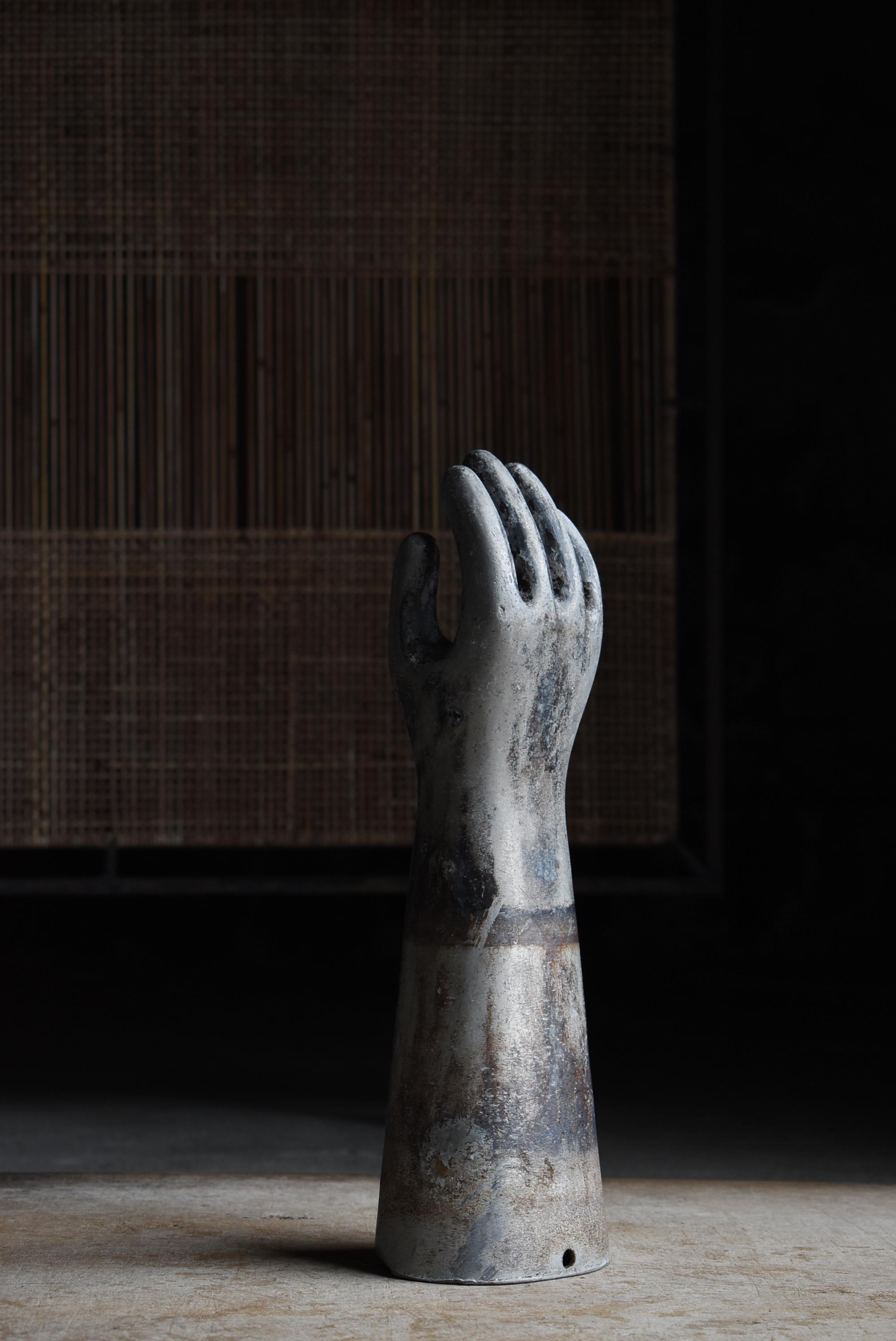 Japanese Old Aluminum Glove Mold 1940s-1960s / Object Wabisabi 11