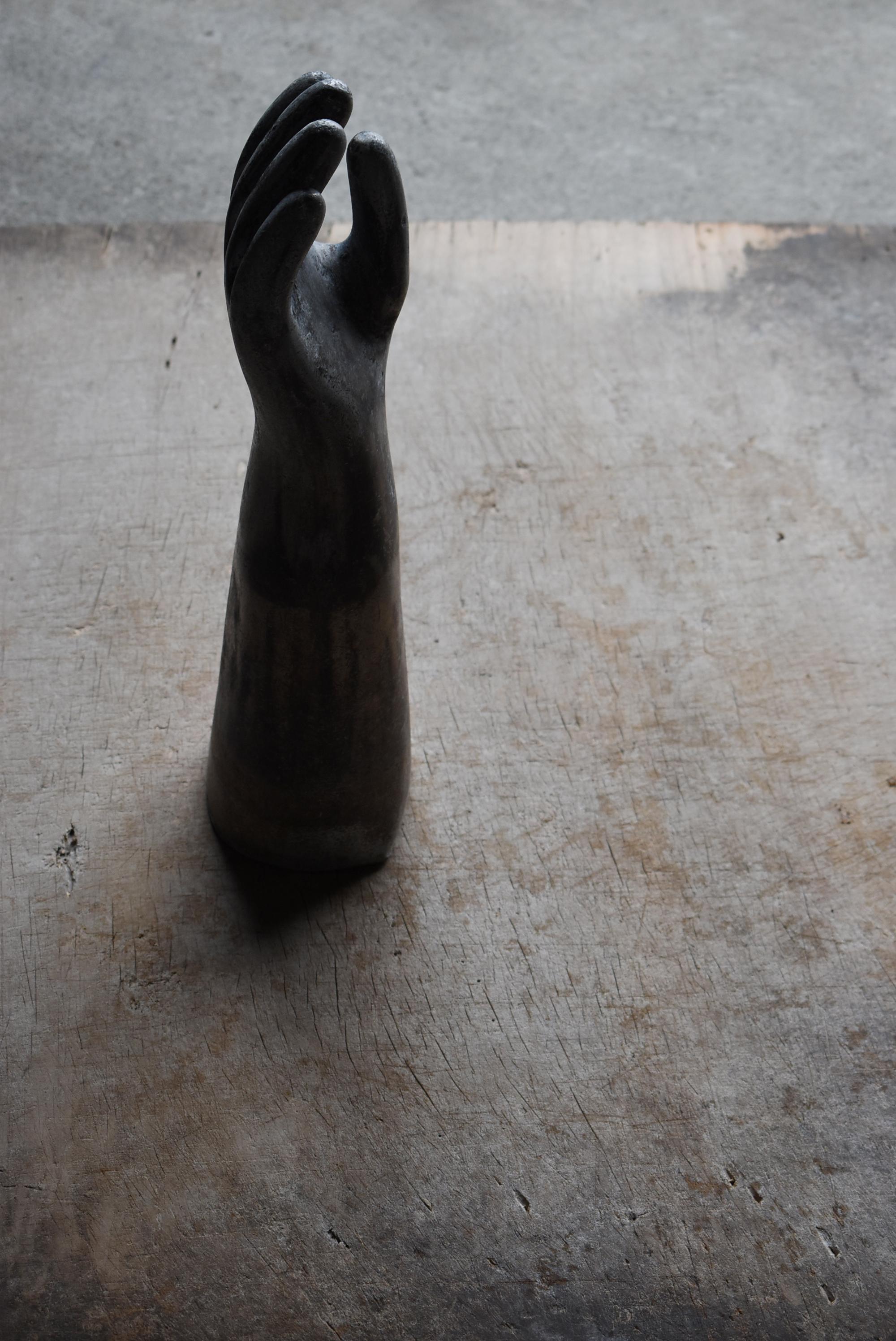 Japanese Old Aluminum Glove Mold 1940s-1960s / Object Wabisabi 12