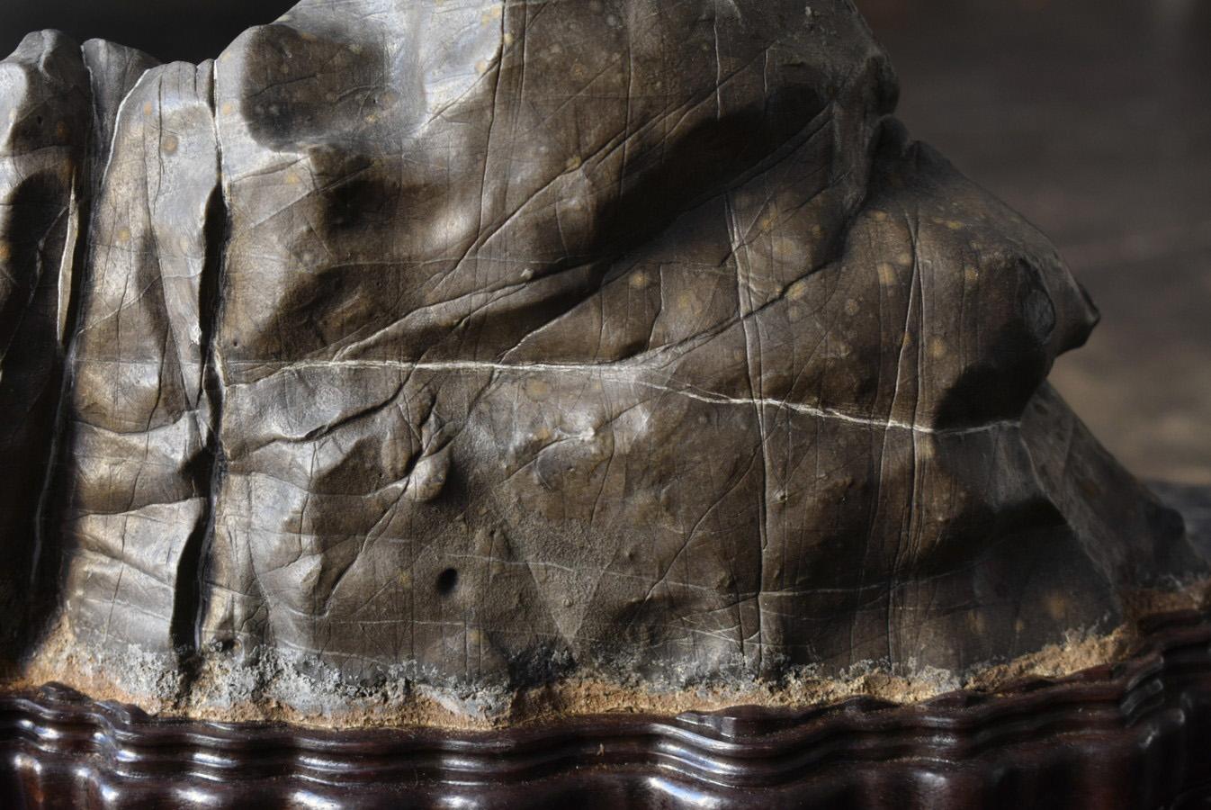 Limestone Japanese Old Appreciation Stone/Scholars Stone/Mountain Landscape Figurine