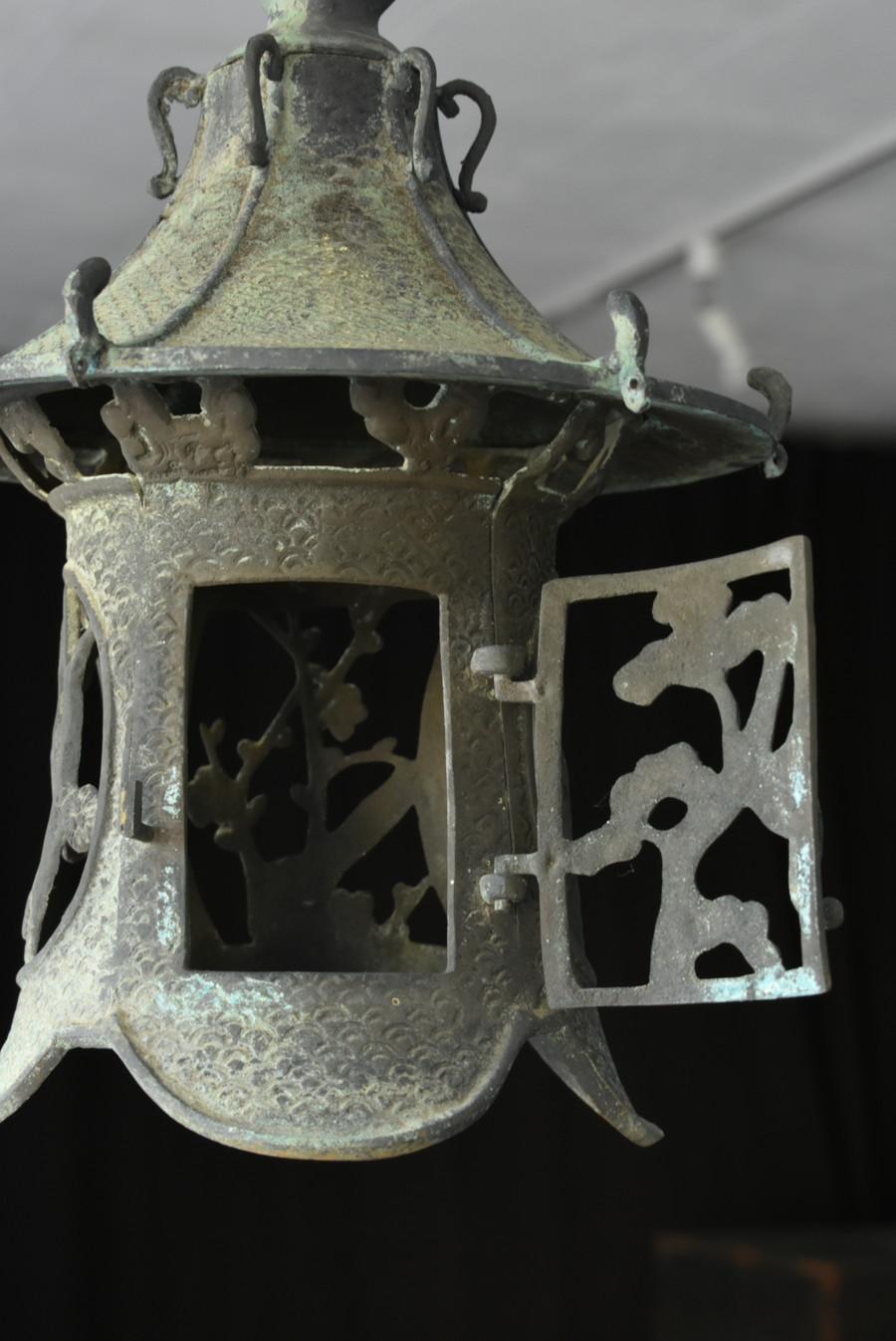 japanese hanging lantern outdoor