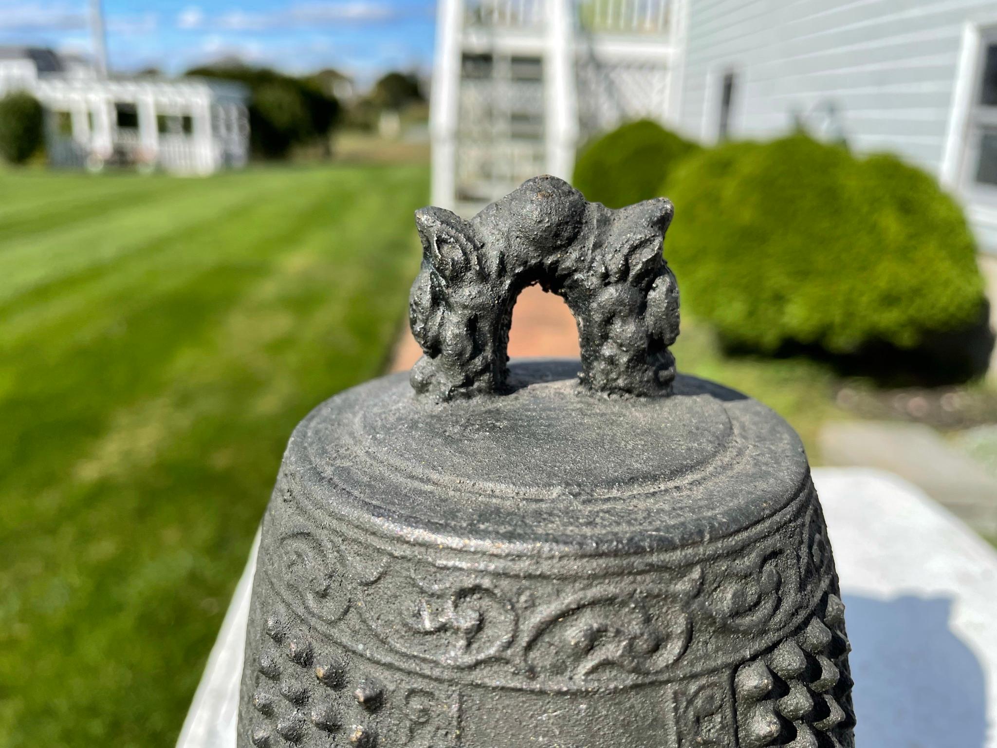 Japanese Old Buddhist Guan-Yin Cast Bell Resonates Pleasing Sound 4