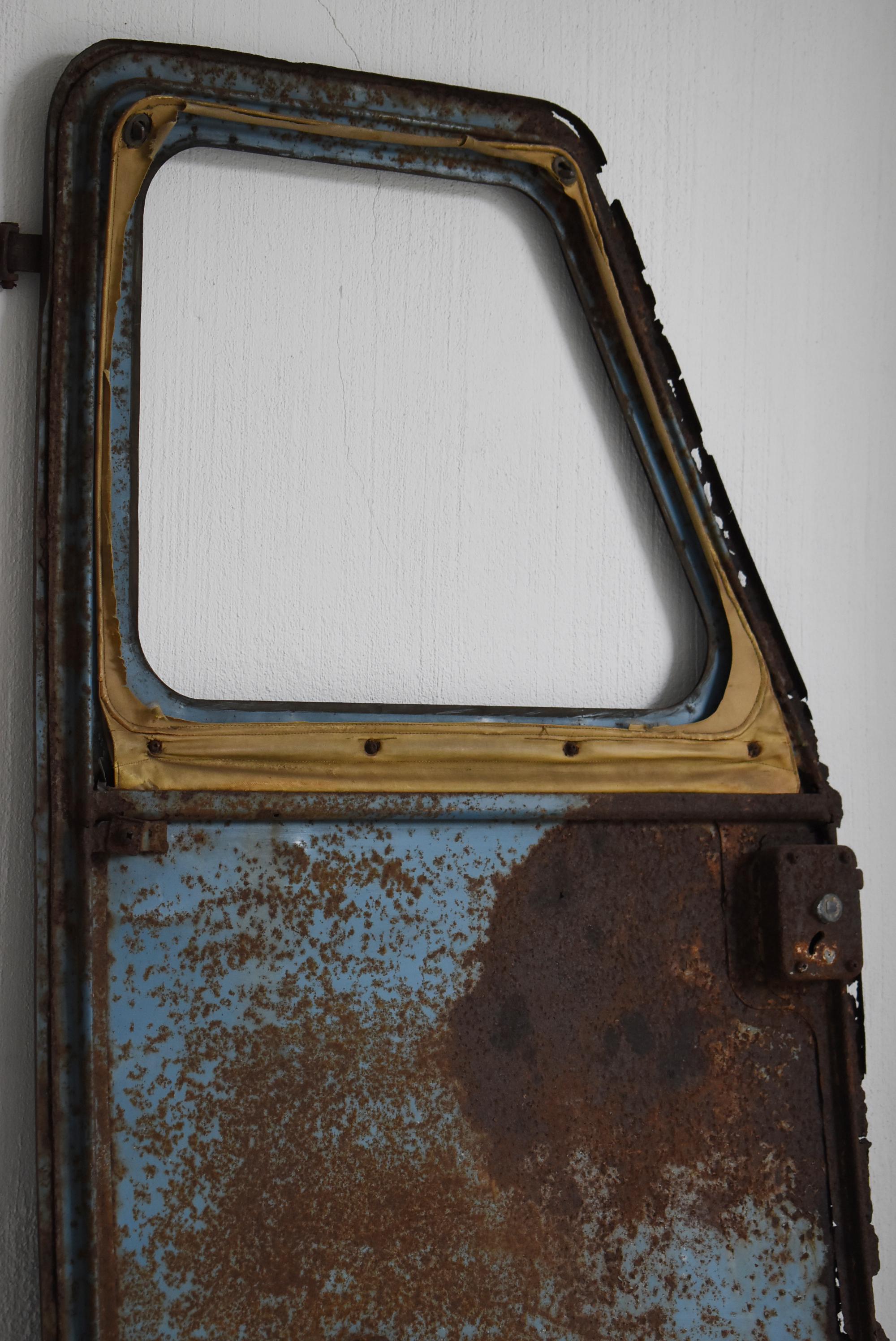 Japanische alte Autotür 1957er / Wanddekoration Abstrakte Kunst Wabisabi im Angebot 10