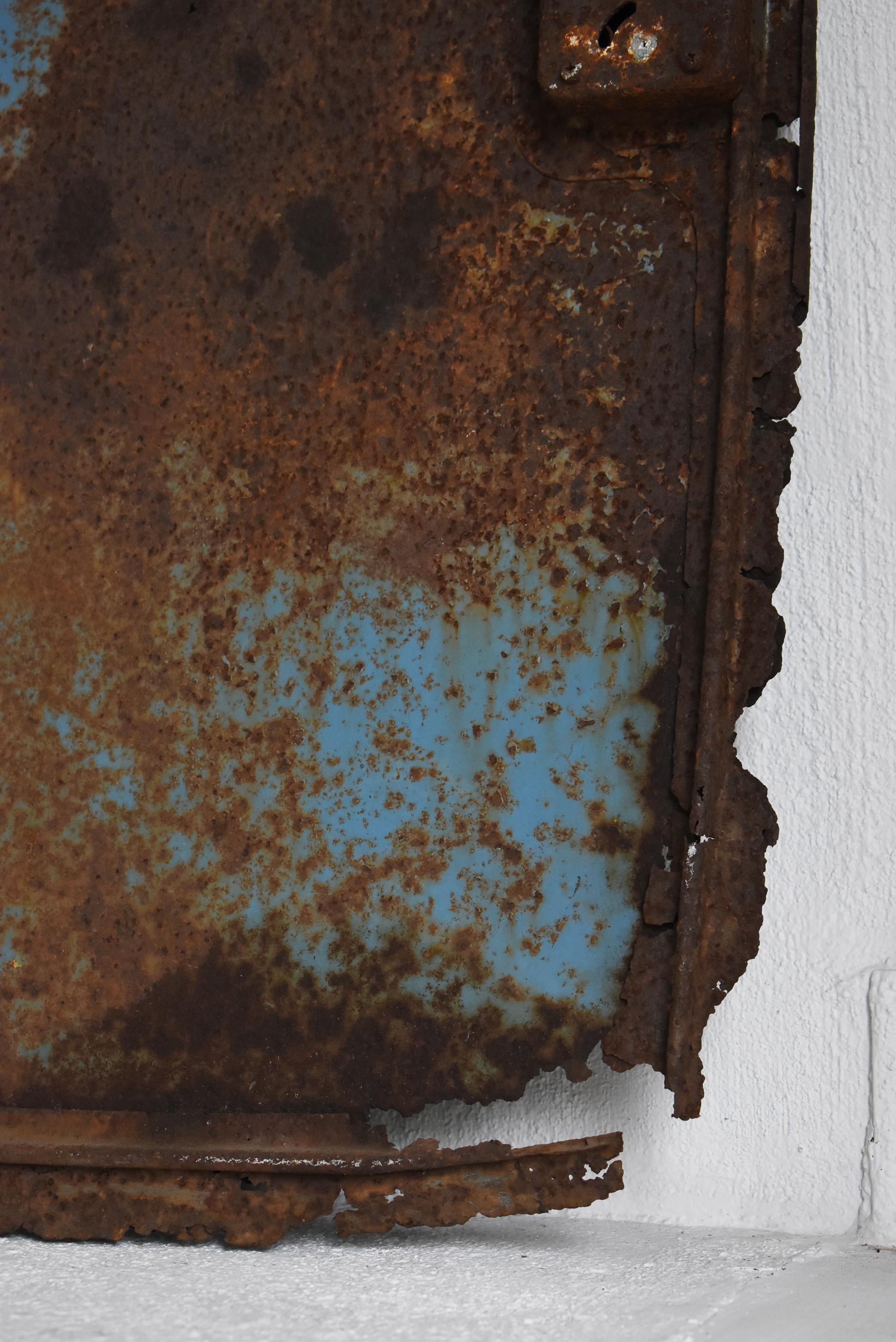 Japanische alte Autotür 1957er / Wanddekoration Abstrakte Kunst Wabisabi im Angebot 11