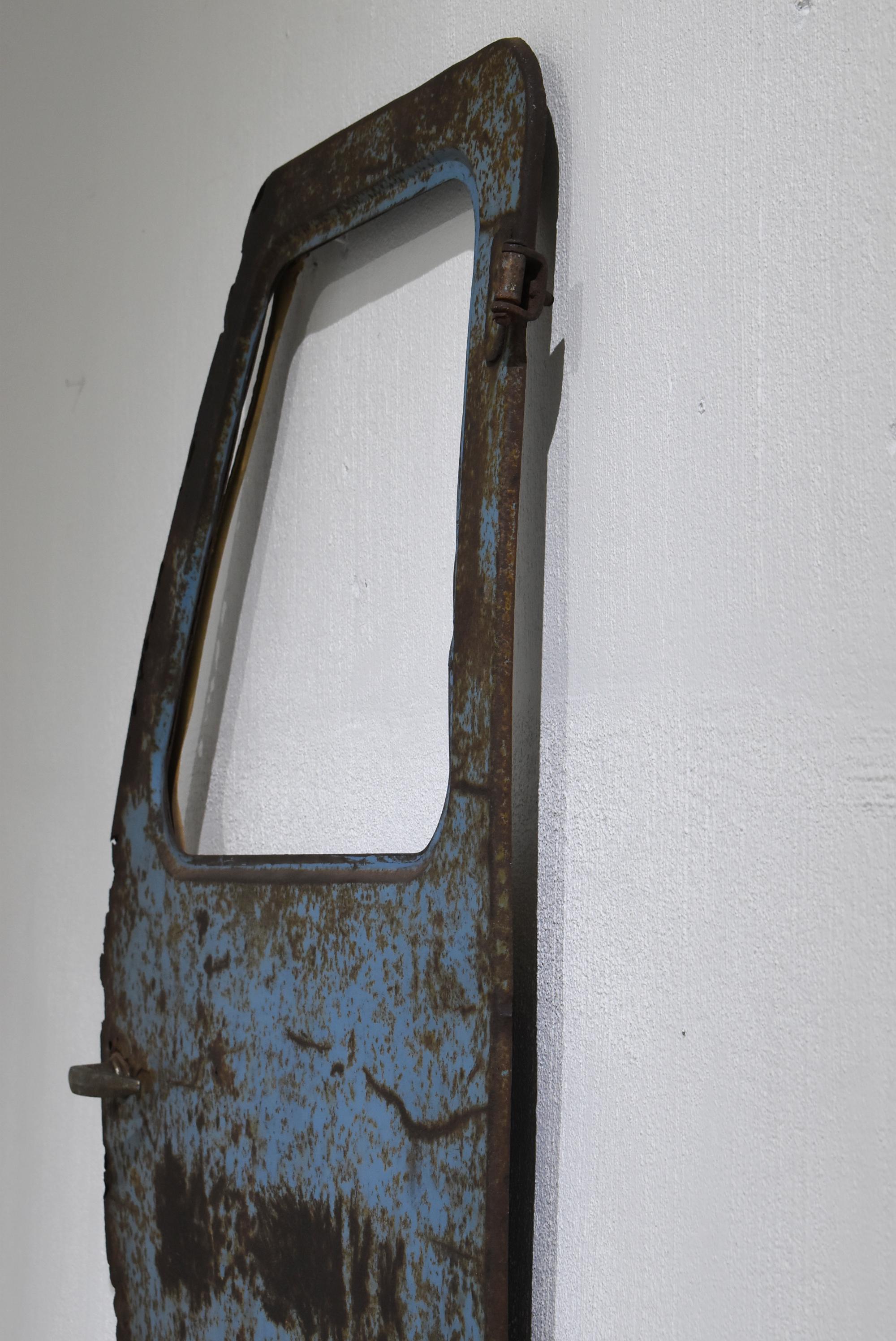 Japanische alte Autotür 1957er / Wanddekoration Abstrakte Kunst Wabisabi im Angebot 2