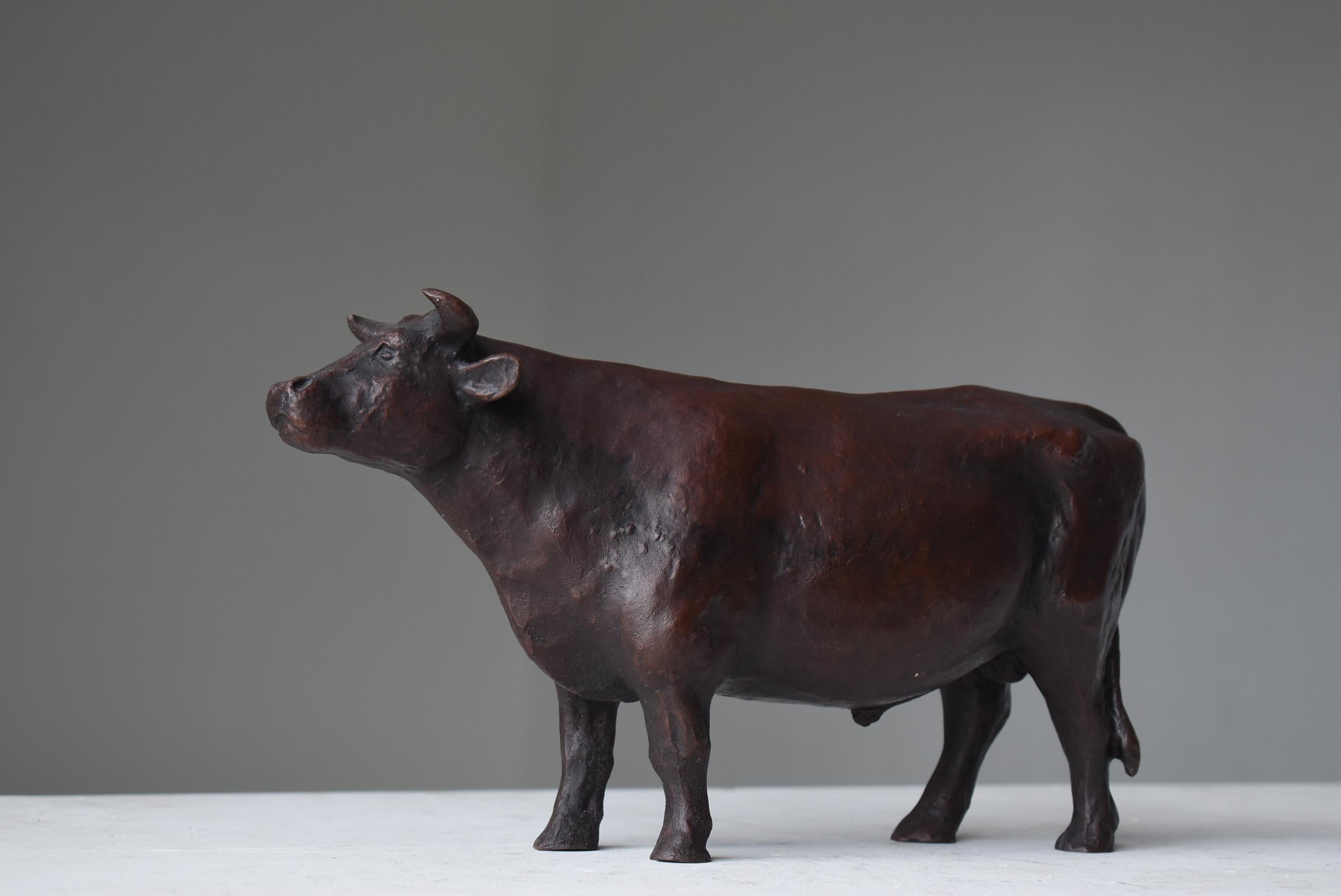 Japanese Old Copper Statue Bull 1950s-1970s / Wabi Sabi In Good Condition In Sammu-shi, Chiba