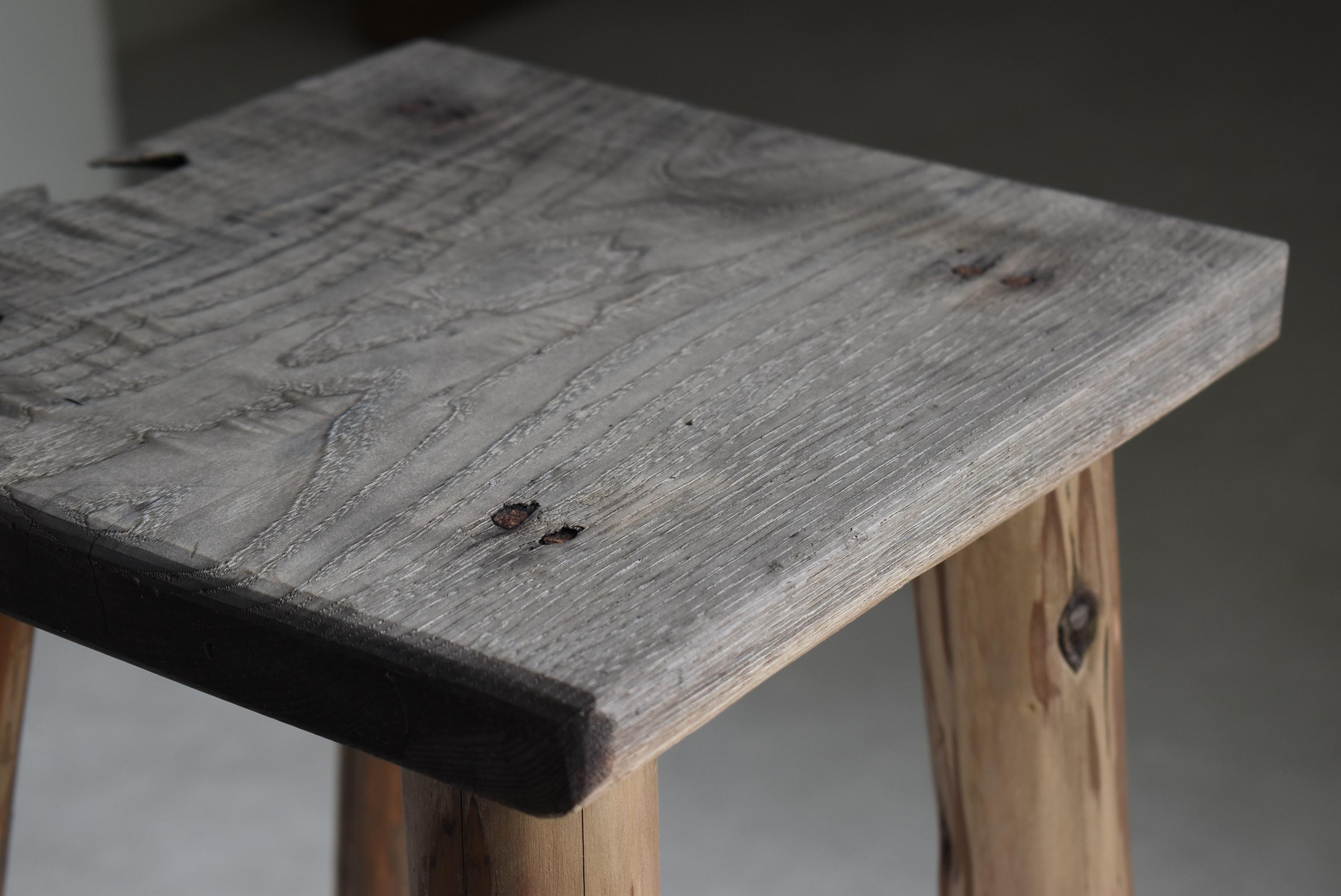 Japanischer alter Verkaufsständer 1940er-1960er Jahre / Primitiver Beistelltisch Wabisabi im Angebot 7