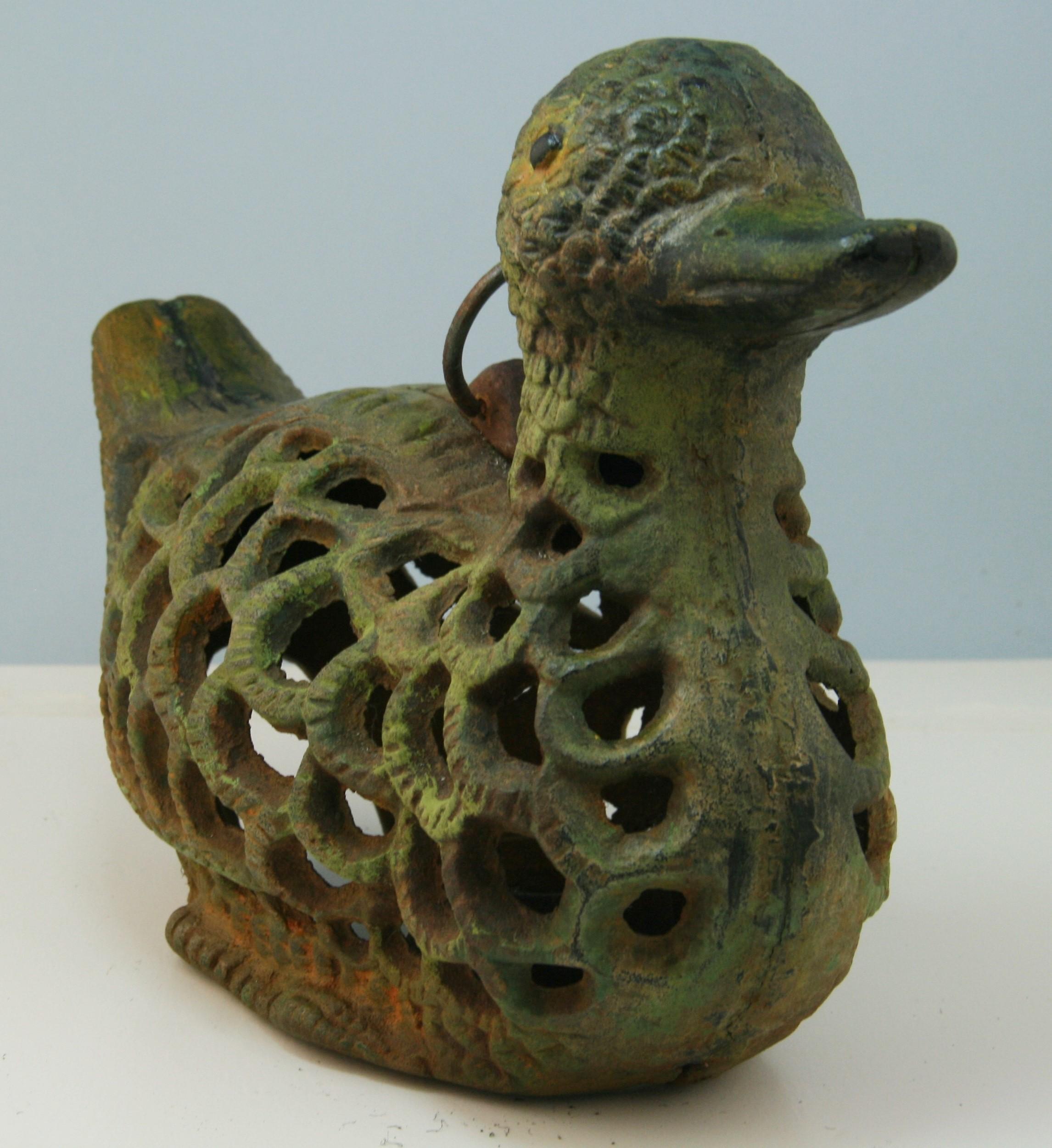 Japanische alte japanische Gartenlaterne aus Eisen, „Duck Decoy“ #2 (Mitte des 20. Jahrhunderts) im Angebot