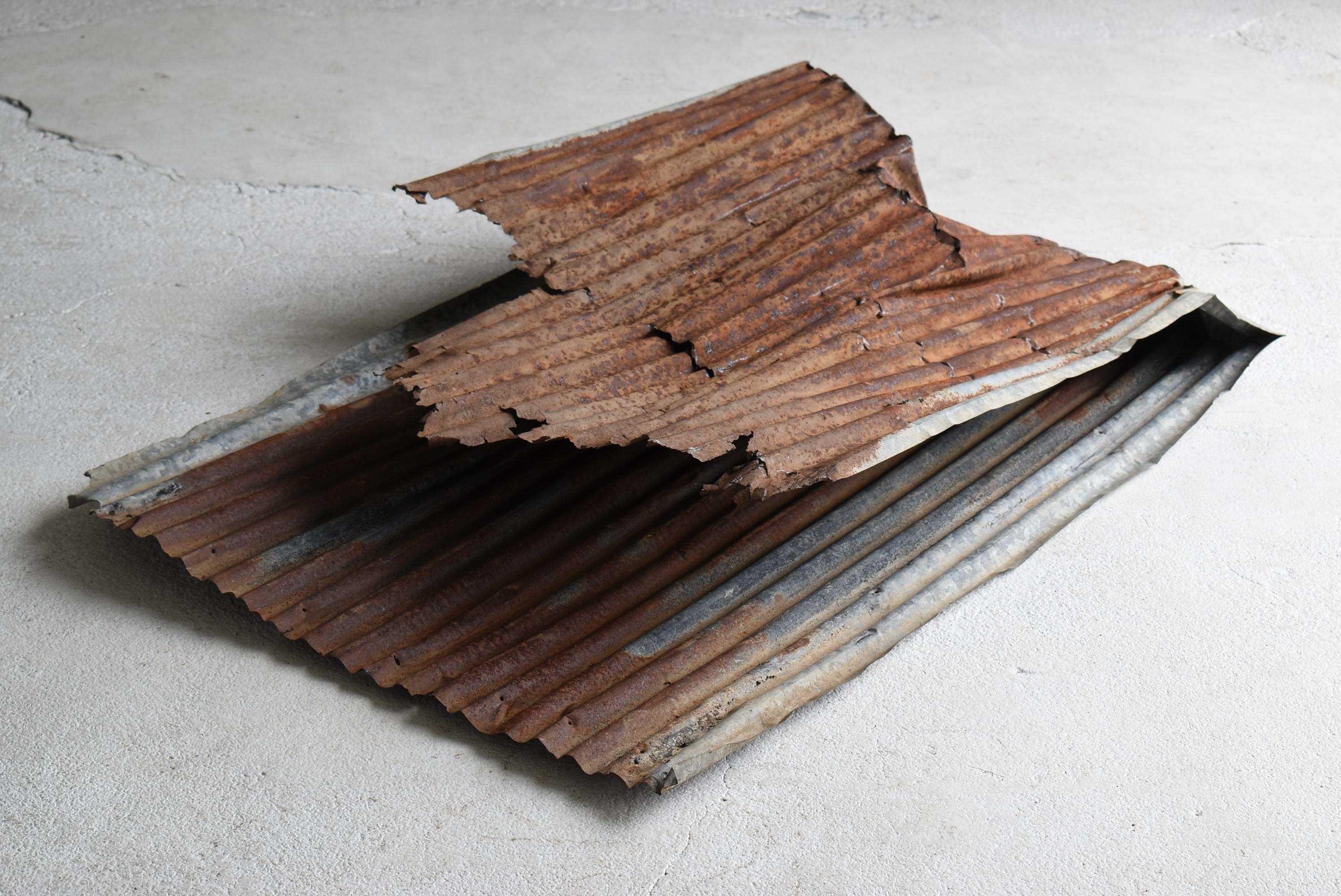 Japanese Old Galvanized Iron 1920s-1940s / Abstract Art Object Wabisabi in vendita 4