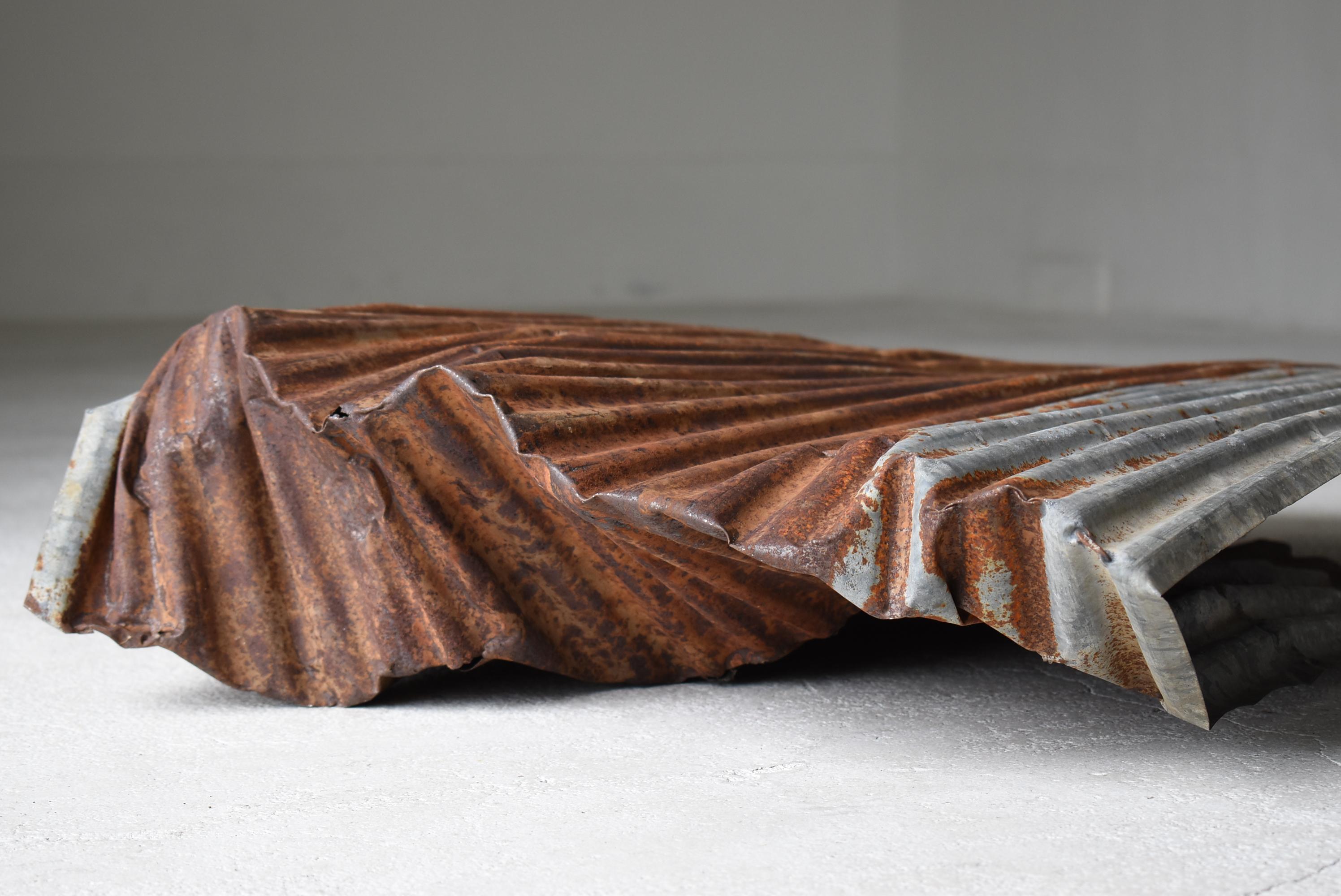 Oggetti in metallo Japanese Old Galvanized Iron 1920s-1940s / Abstract Art Object Wabisabi in vendita