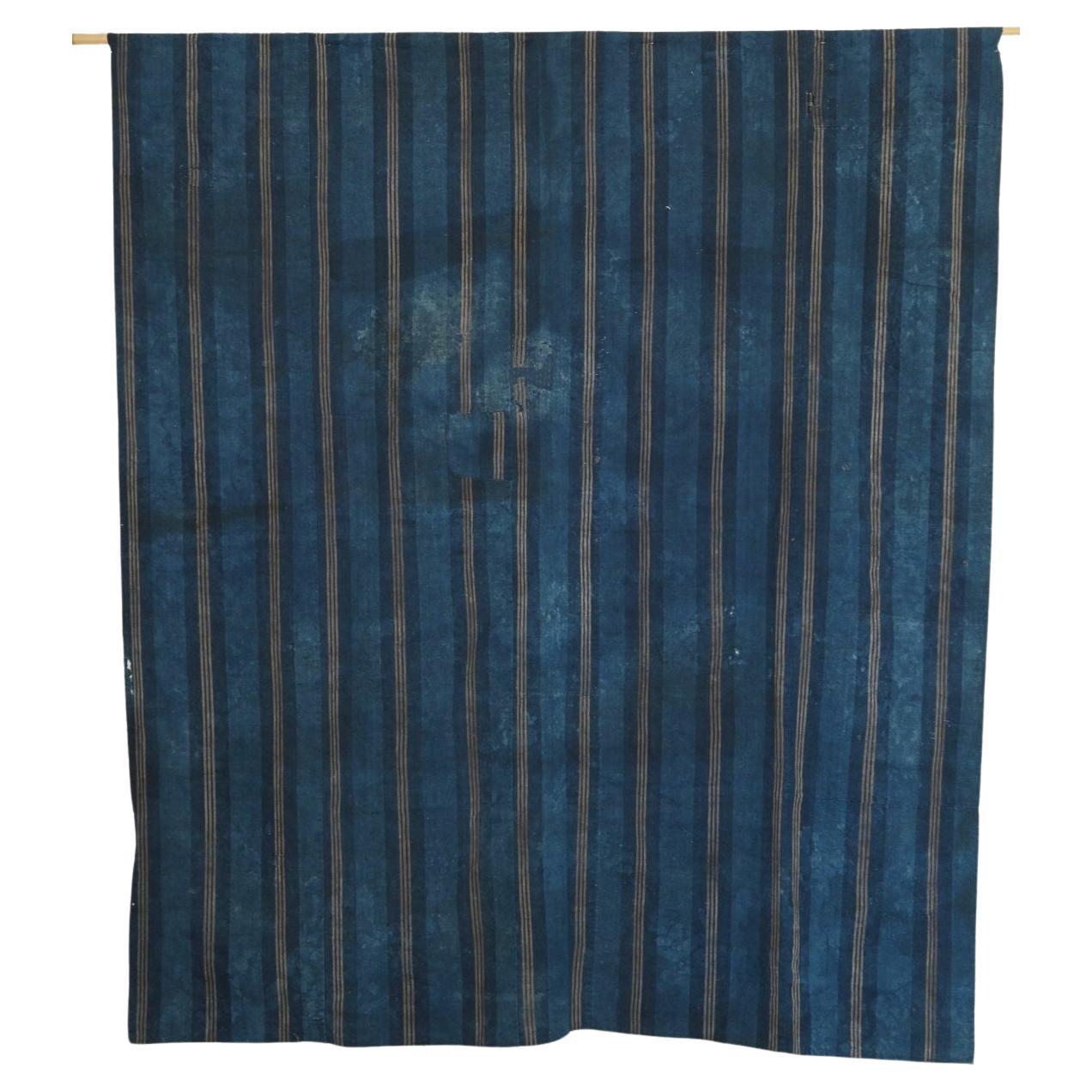 Tissu rayé japonais ancien teint à l'indigo / Tapisserie / début du 20e siècle / BORO en vente