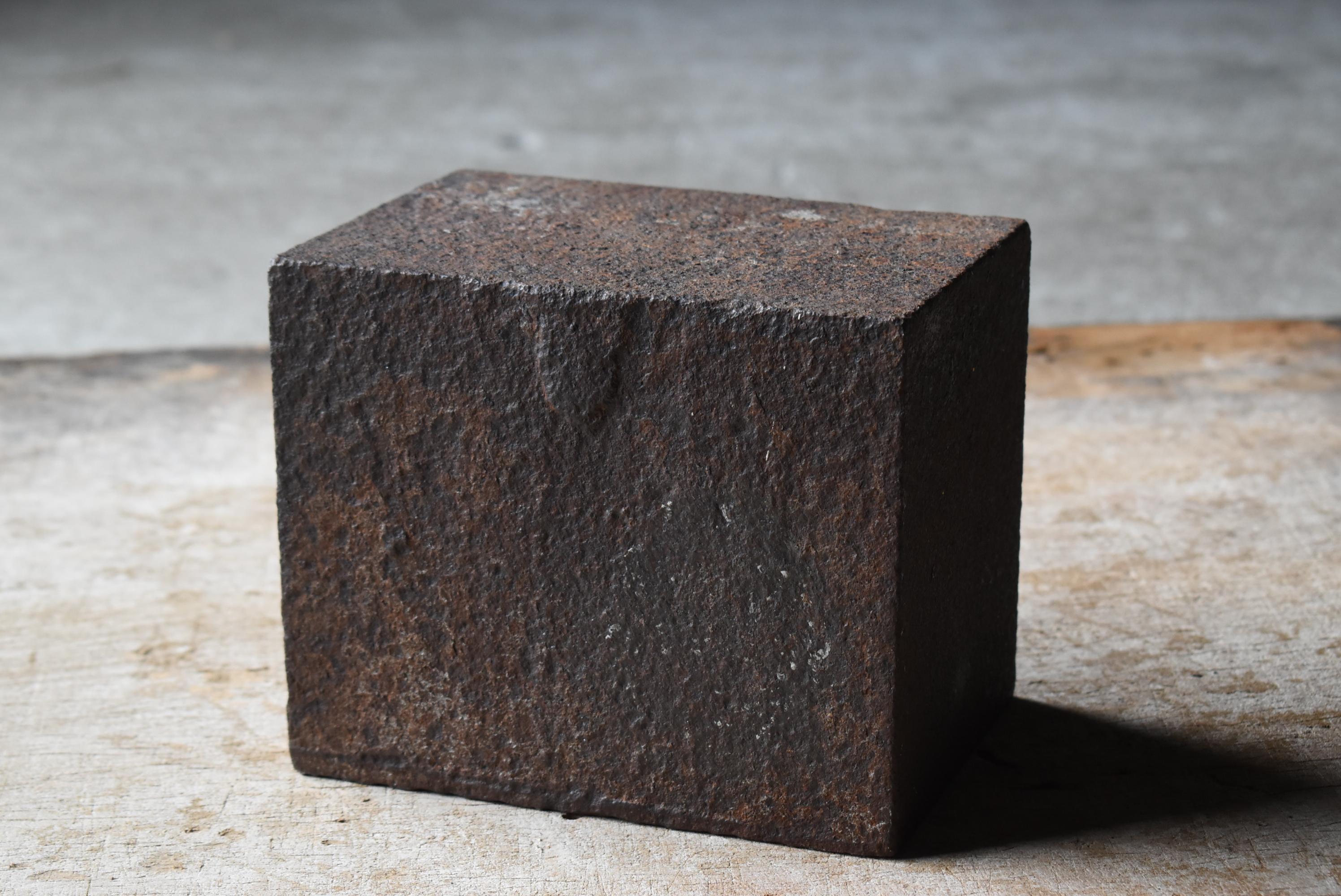20th Century Japanese Old Iron Block 1950s-1970s / Display stand Wabi Sabi For Sale