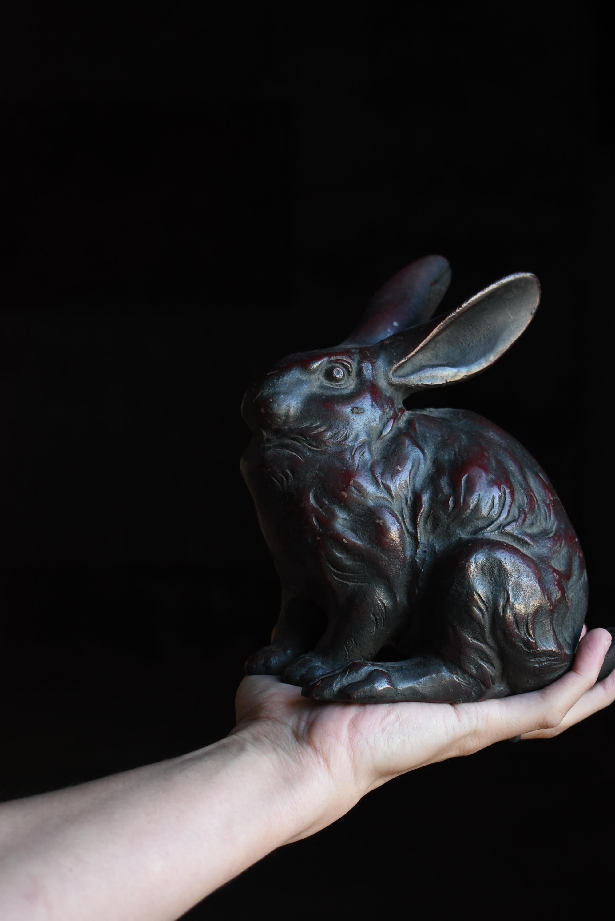 Japanese Old Iron Rabbit 1940s-1970s / Sculpture Figurine Object Wabi Sabi For Sale 12