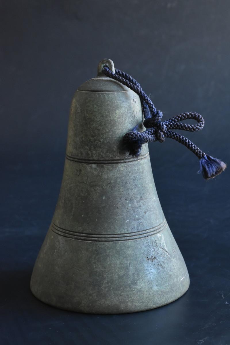 Japanese Old Little Bronze Hanging Bell /1926-1960s/ Beautiful Design and Tone 5