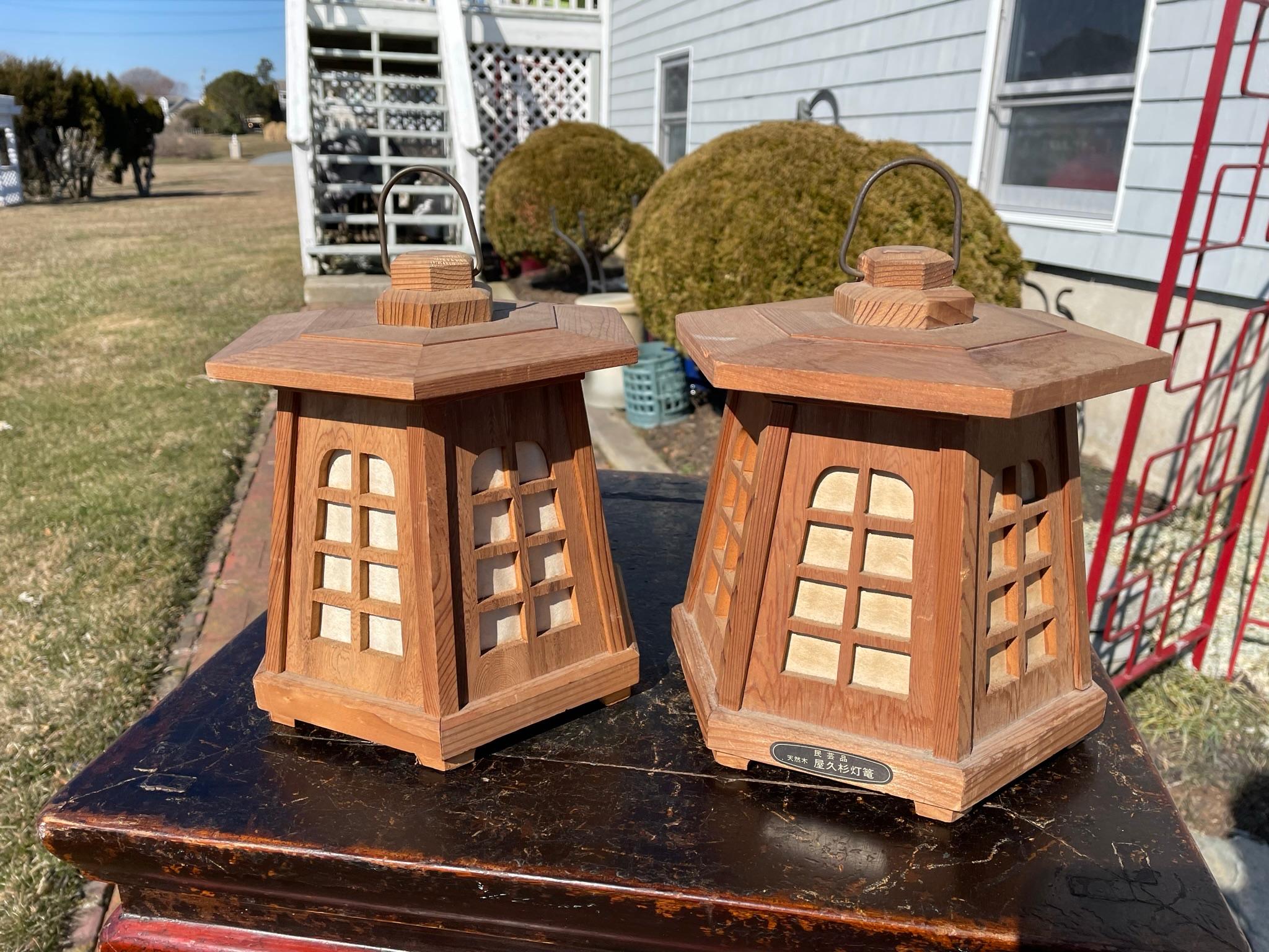 20th Century Japanese Old Pair Classic Cedar Wood Panel Lanterns
