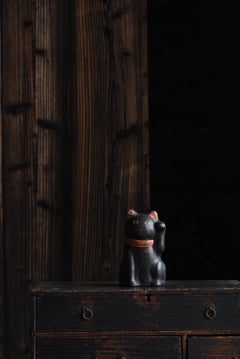 Japanese Old Pottery Statue Beckoning Cat 1940s-1970s / Manekineko Wabi Sabi