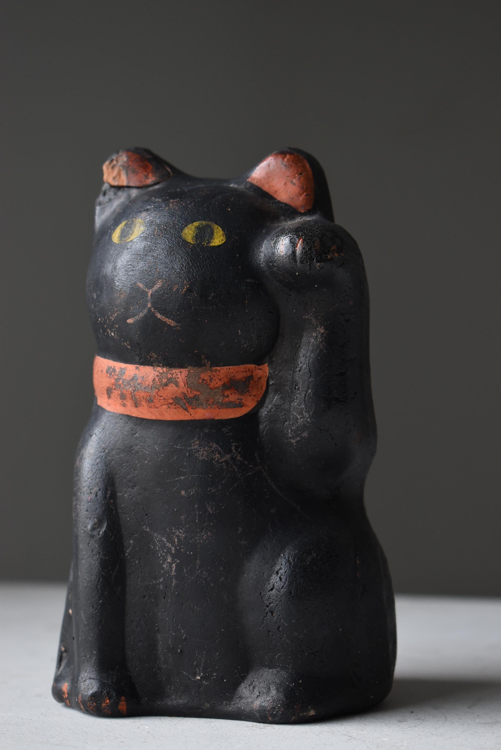Japanese Old Pottery Statue Beckoning Cat 1940s-1970s / Manekineko Wabi Sabi 2