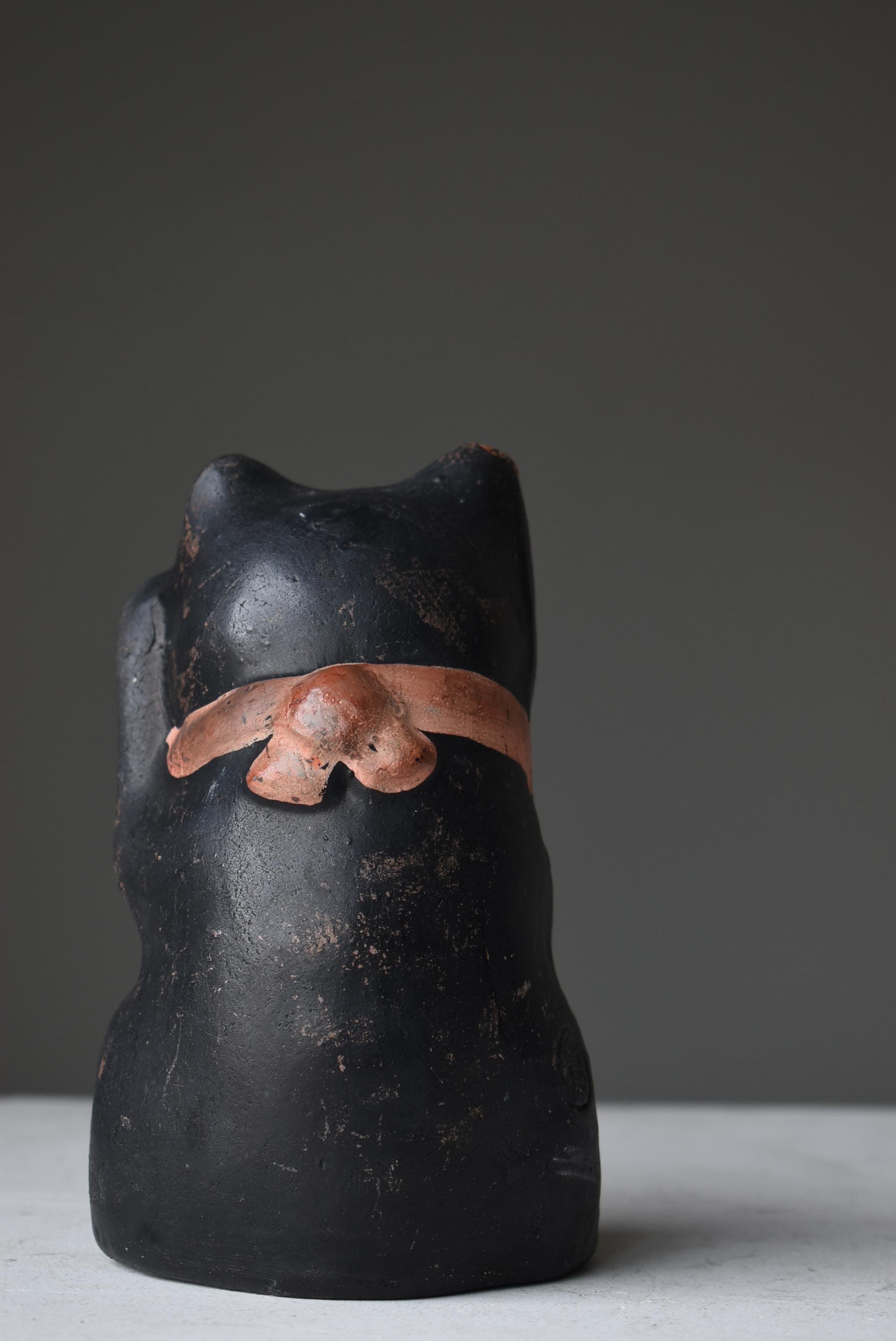 Japanese Old Pottery Statue Beckoning Cat 1940s-1970s / Manekineko Wabi Sabi 4