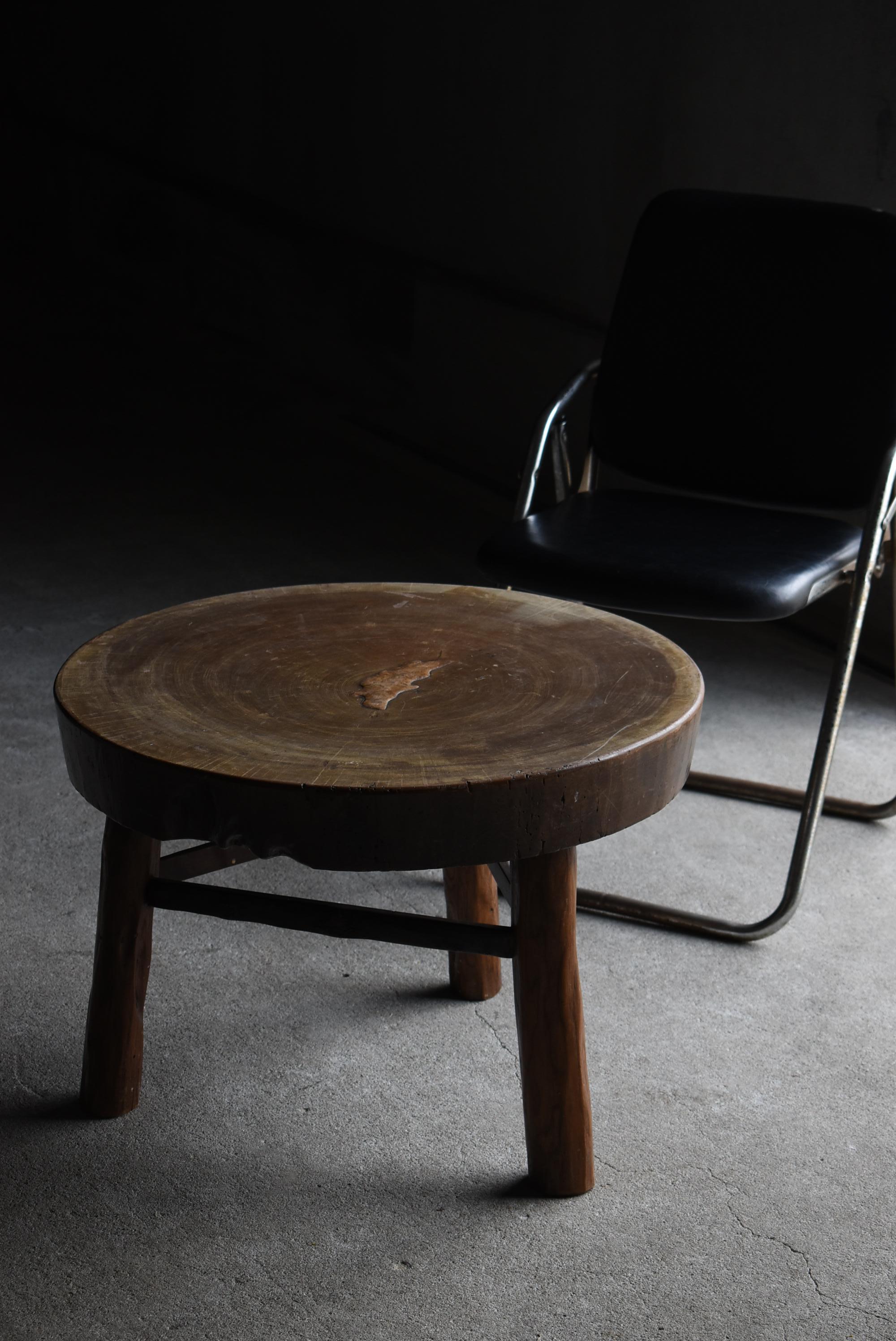 Showa Japanese Old Primitive Coffee Table 1940s-1960s / Round Table Mingei Wabisabi For Sale