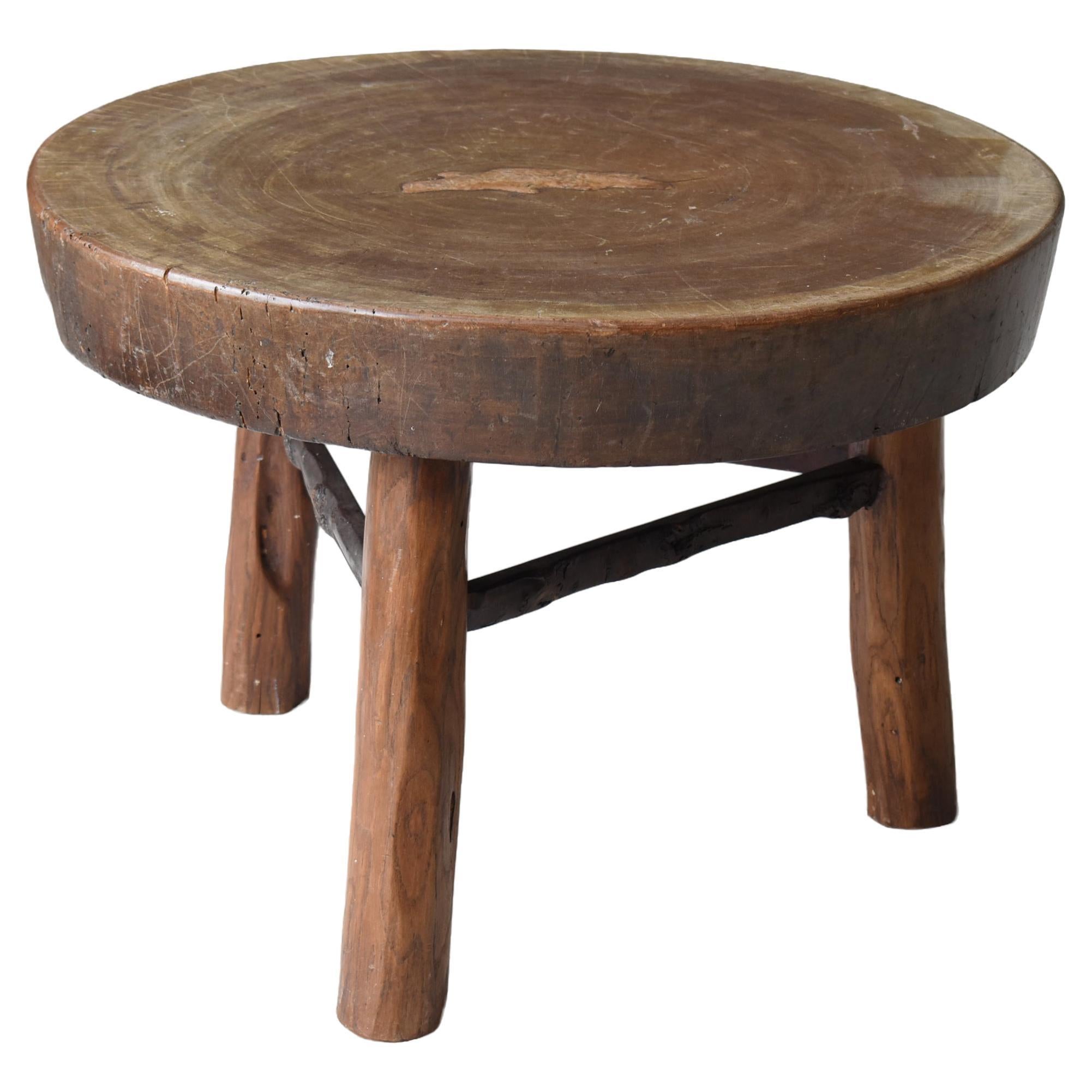 Japanese Old Primitive Coffee Table 1940s-1960s / Round Table Mingei Wabisabi For Sale