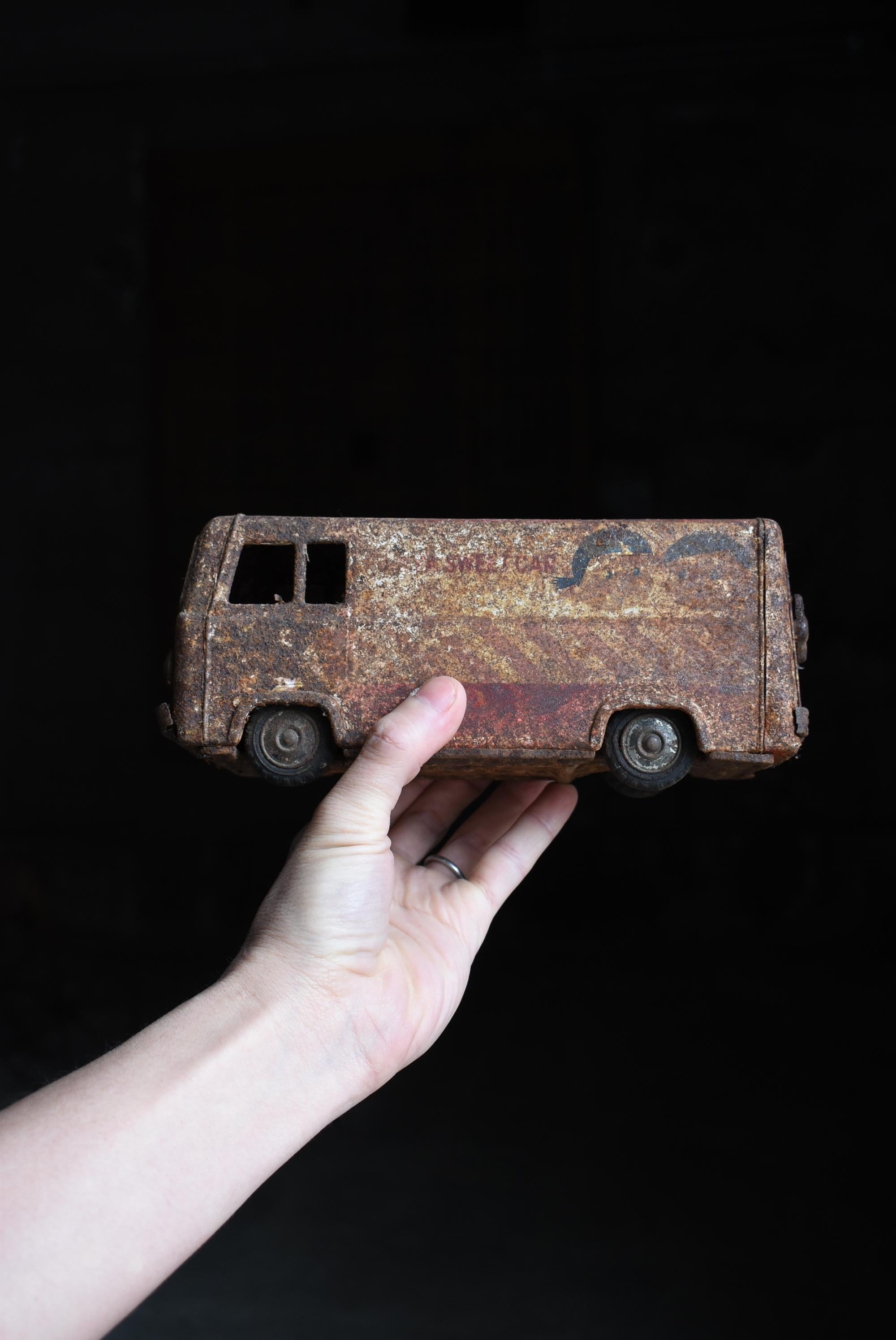 Japanese Old Rusty Car 1950s-1980s / Figurine Object Wabi Sabi 11
