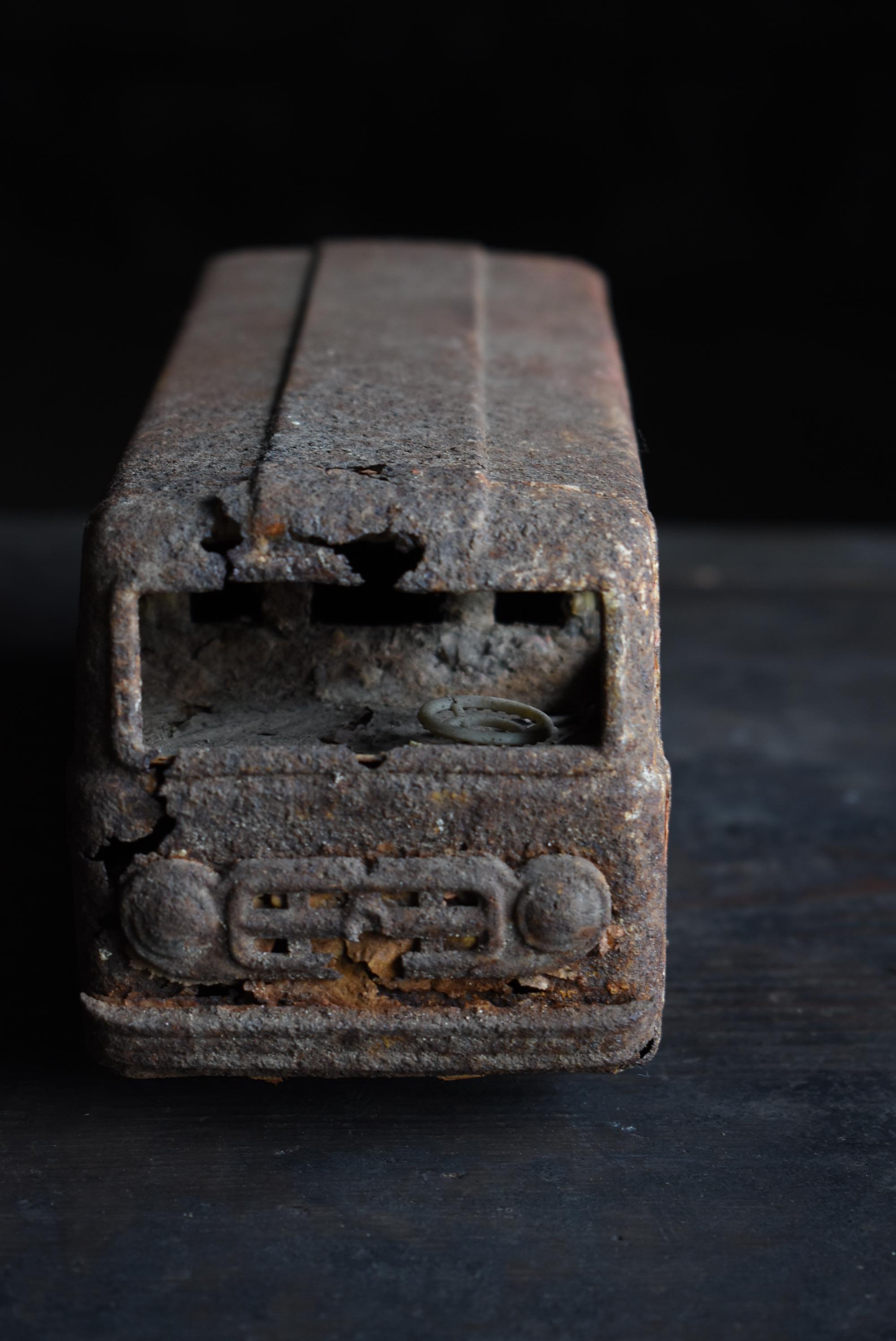 Japanese Old Rusty Car 1950s-1980s / Figurine Object Wabi Sabi 13