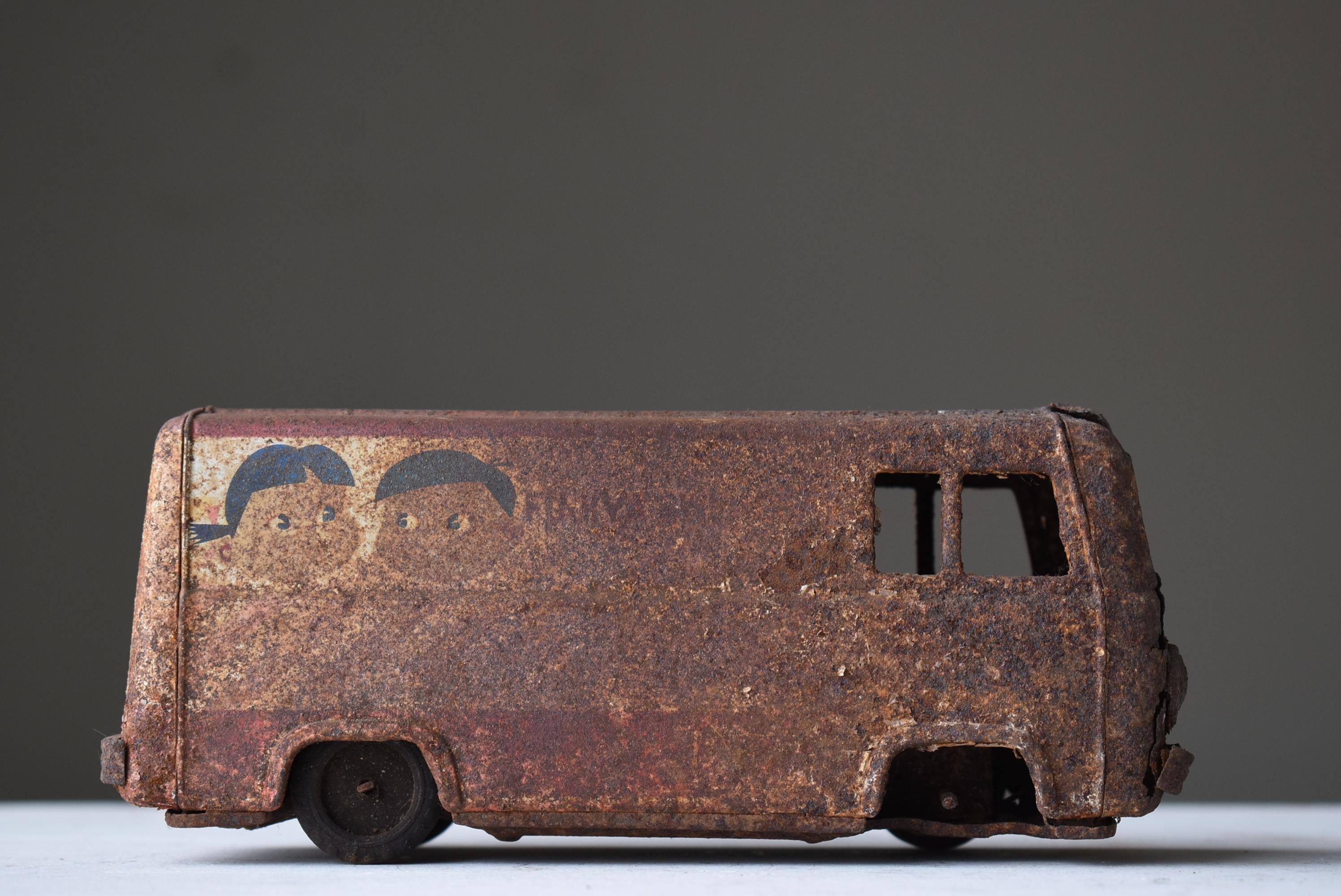 Japanese Old Rusty Car 1950s-1980s / Figurine Object Wabi Sabi 2