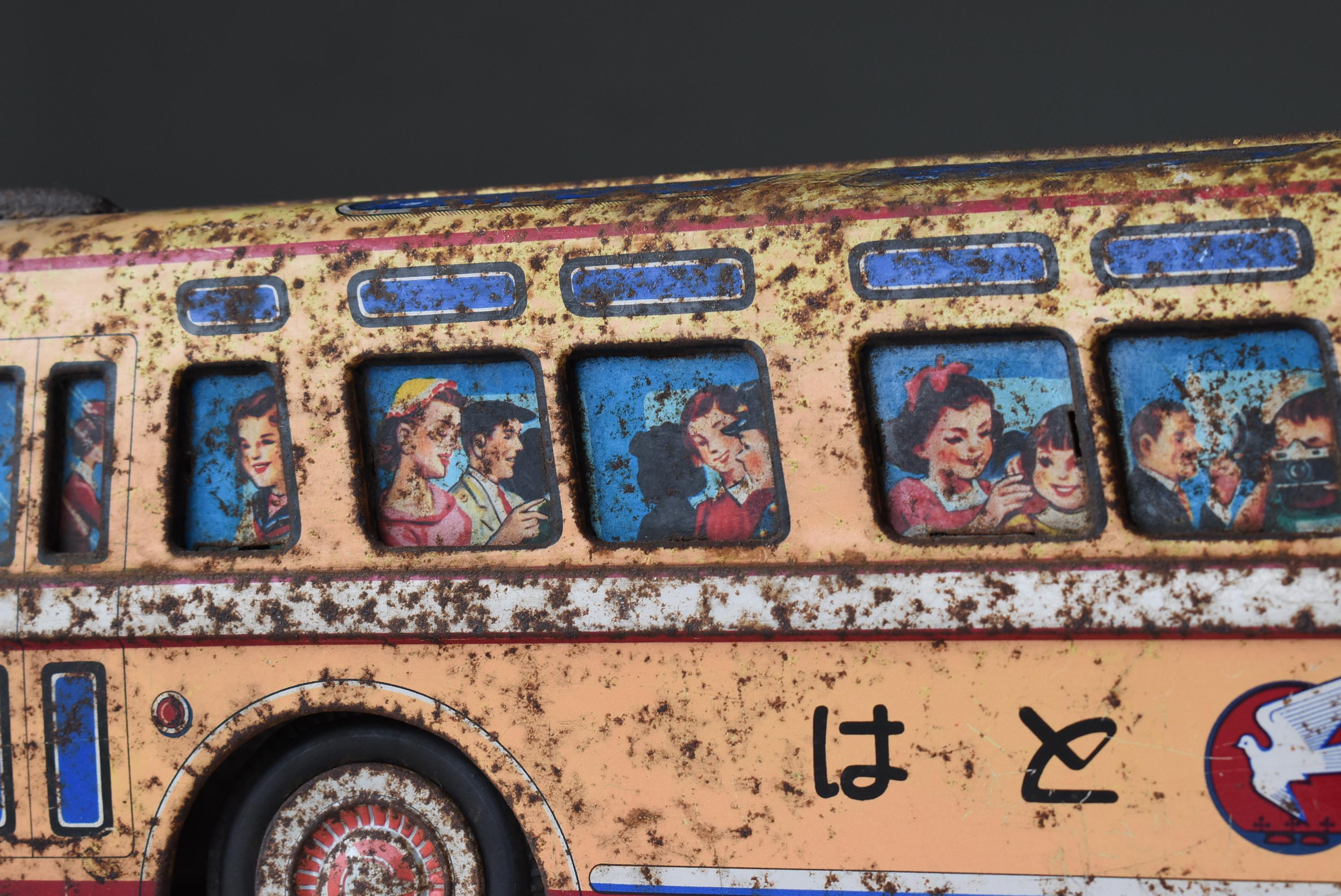 Japanese Old Rusty Toy Bus 1950s-1980s / Figurine Wabisabi 3