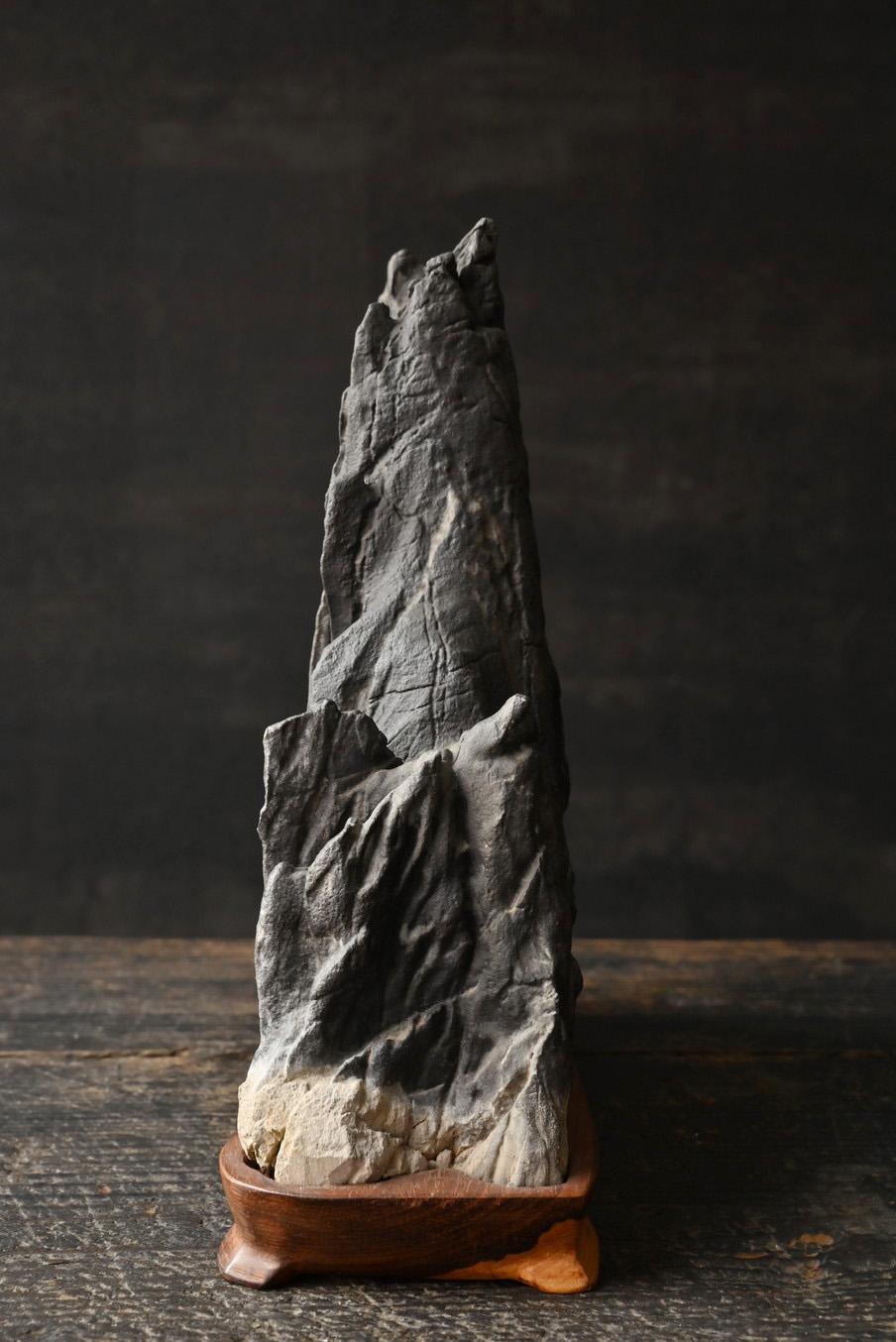 Japanese old small scholar's stone/appreciated mountain stone/