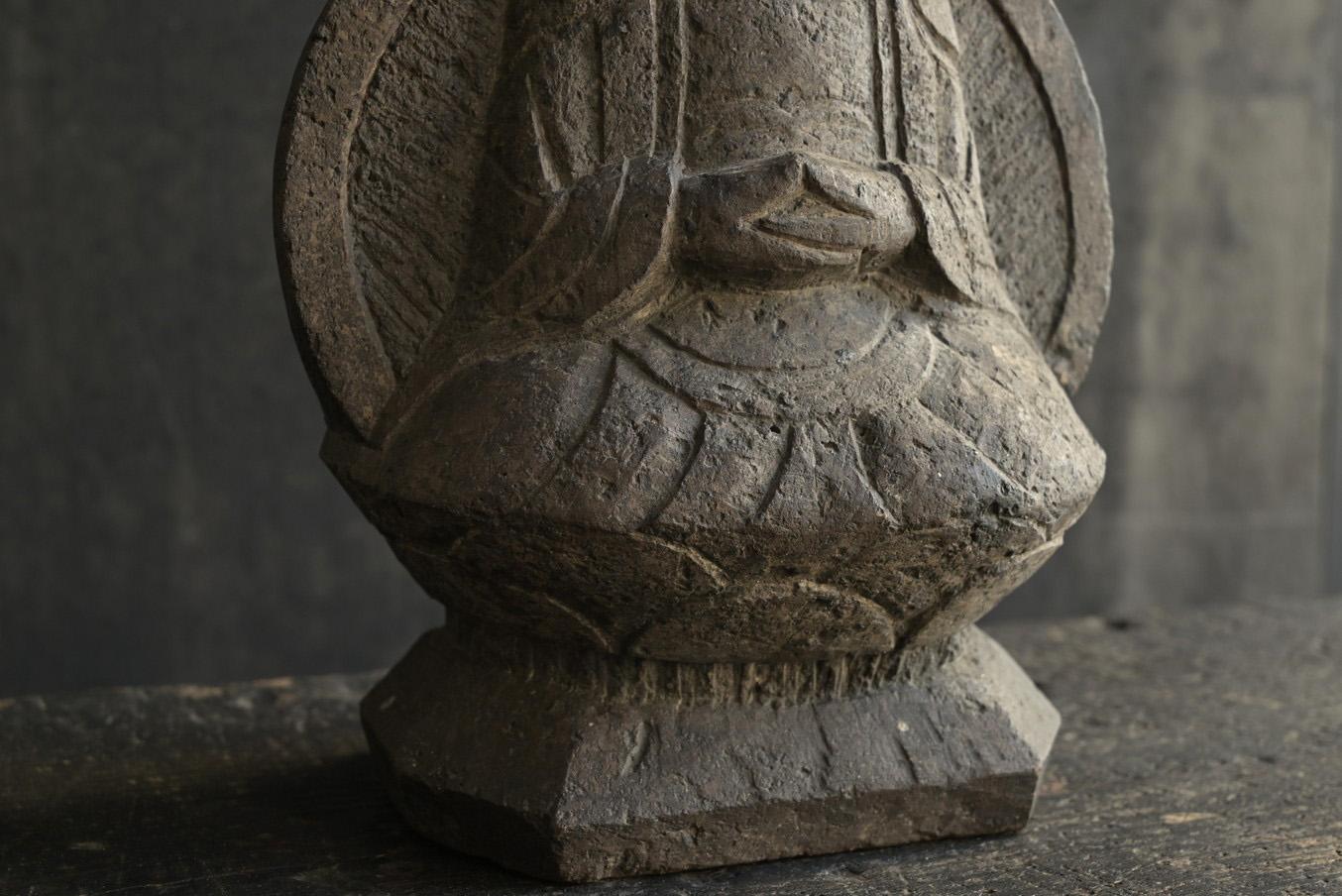 Japanese old small stone Buddha/Edo period/Tathagata(Nyorai) Buddha statue 1