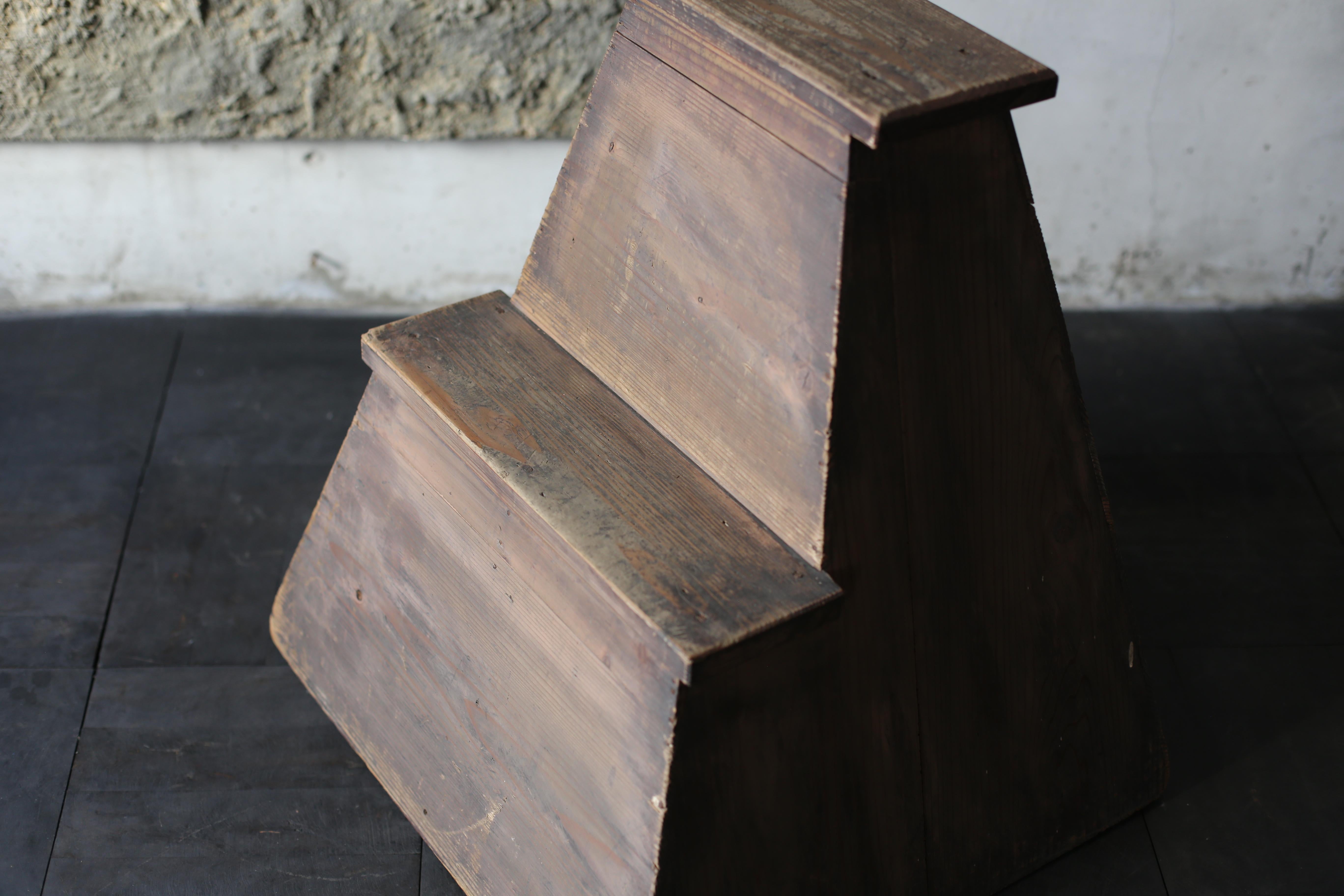 Japanese Old Stand 1860s-1920s/Antique Chair Stool Wabisabi Stepping Stone For Sale 2