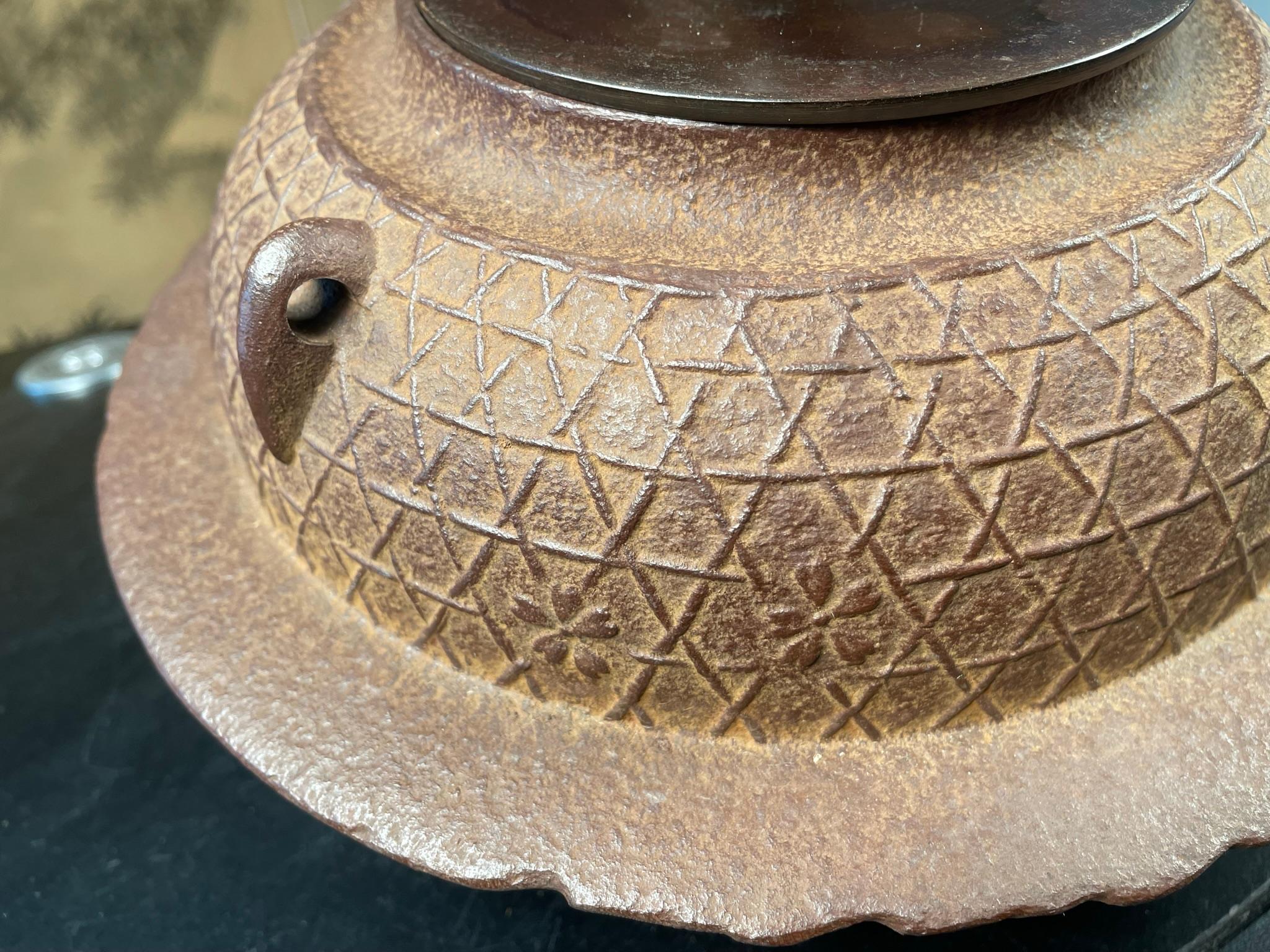 Japanese Old Tea Ceremony Pot Chagama 