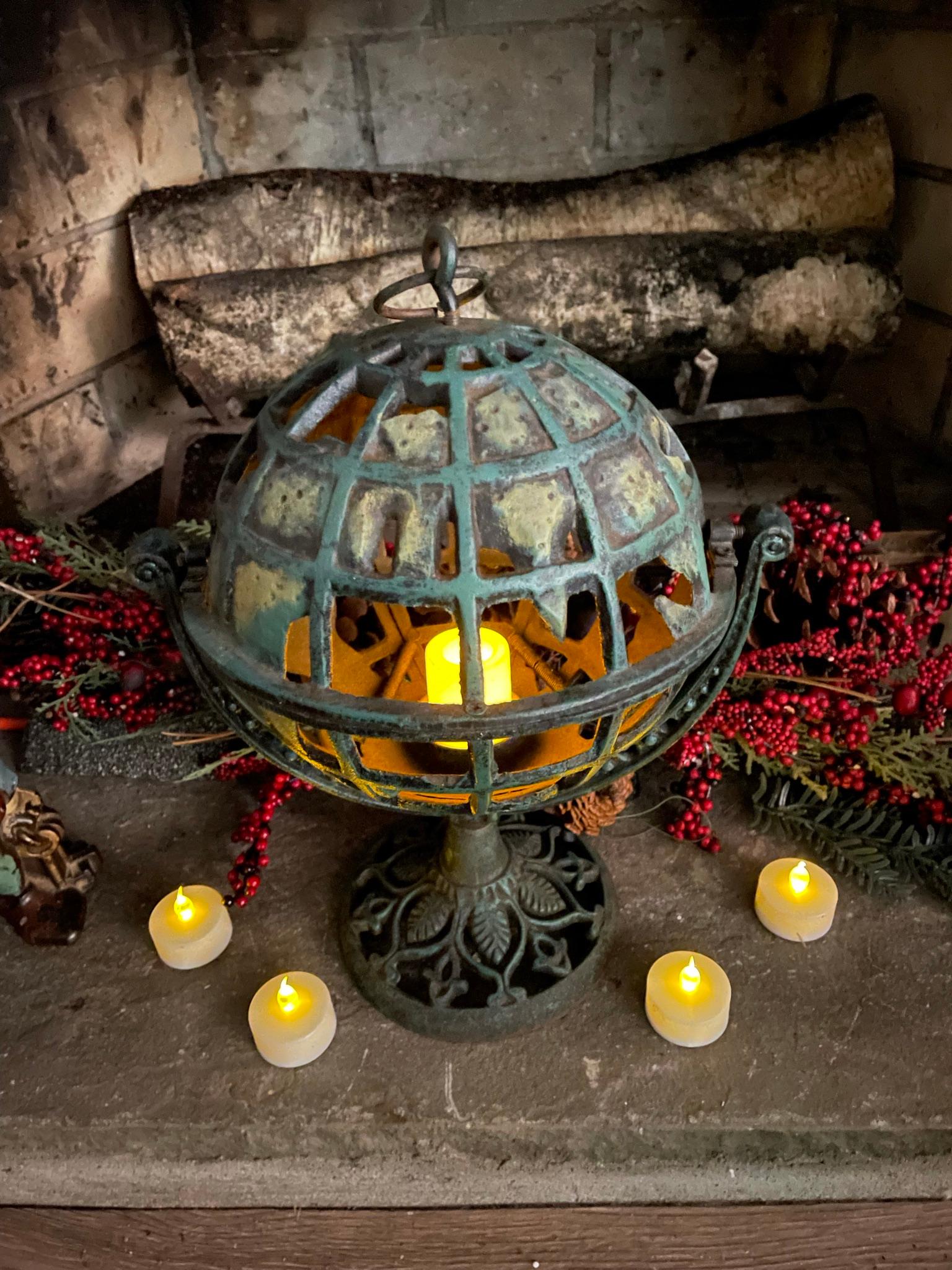 Japanese Old Unique Five Continents Globe Lighting Lantern In Good Condition In South Burlington, VT