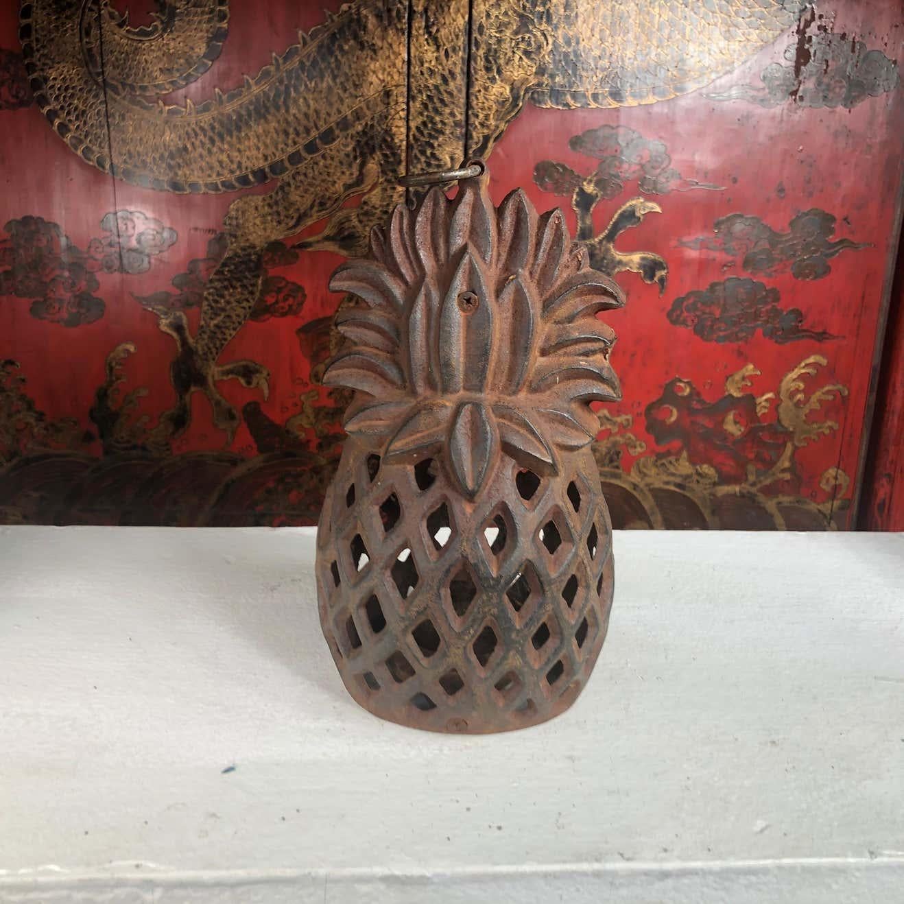 Japanese Old Vintage Pineapple Welcoming  Lighting Lantern In Good Condition In South Burlington, VT