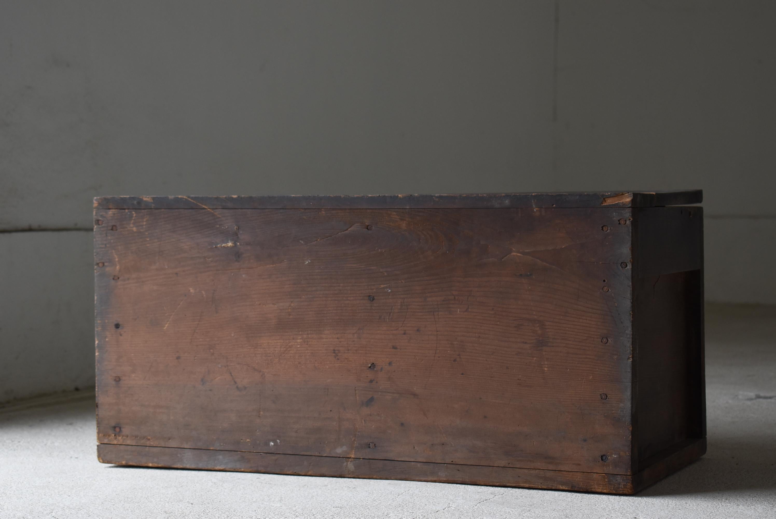 Japanese Old Wabi-Sabi Box 1948s / Tansu Sofa Table 1