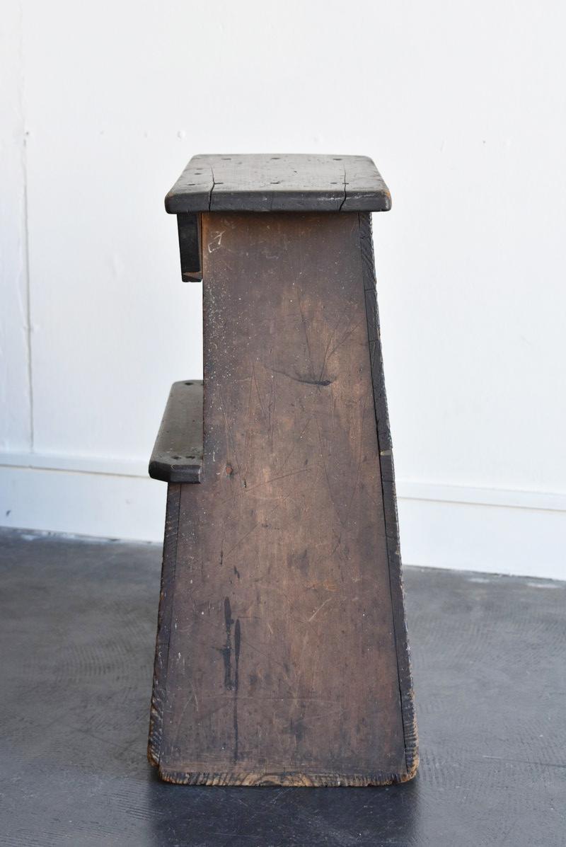 Japanese Old Wabi-Sabi Stool / Private House Chair / 1900-1940 / Mingei In Good Condition In Sammu-shi, Chiba