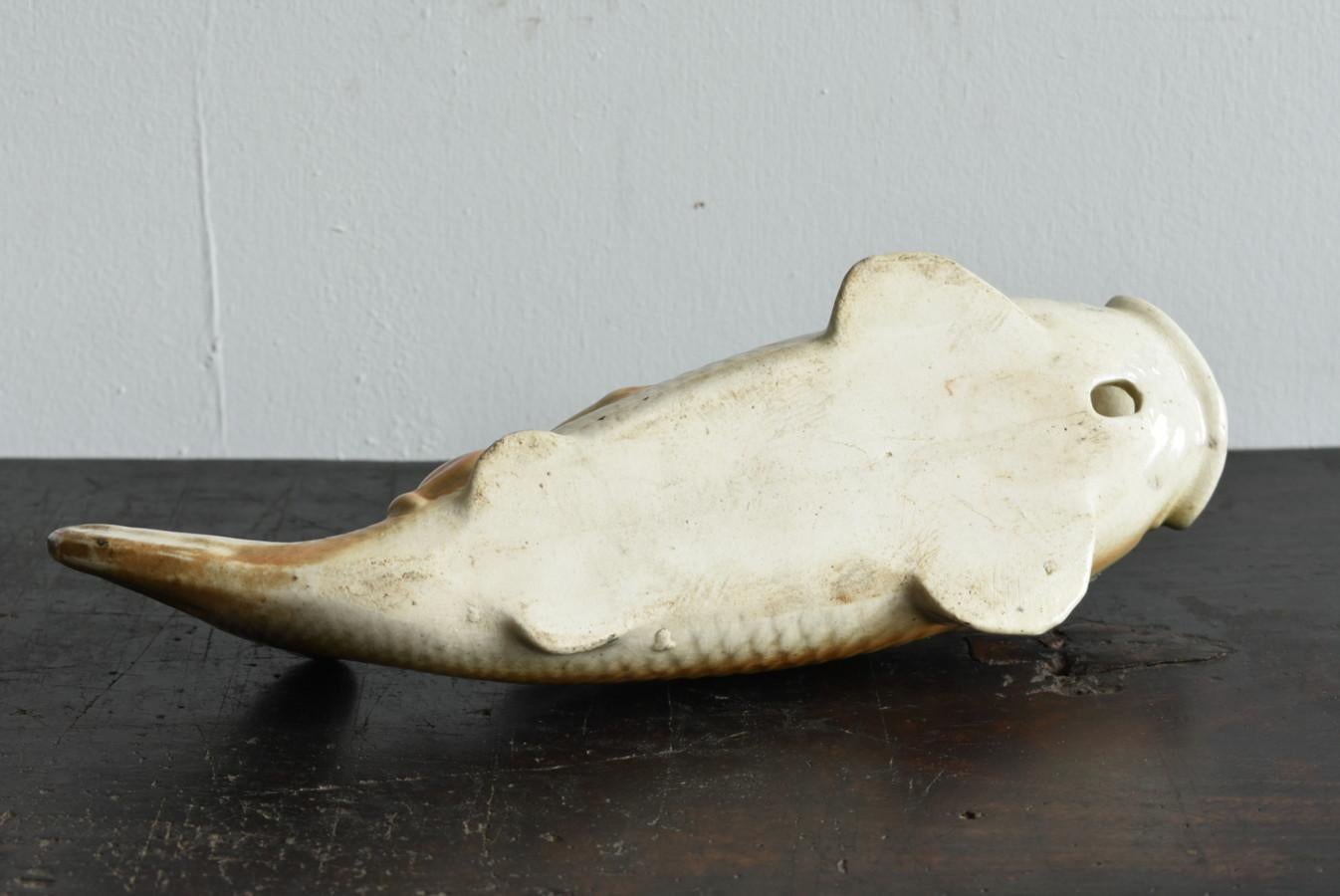 20th Century Japanese old wall-mounted pottery vase/carp figurine/20th century/Showa For Sale